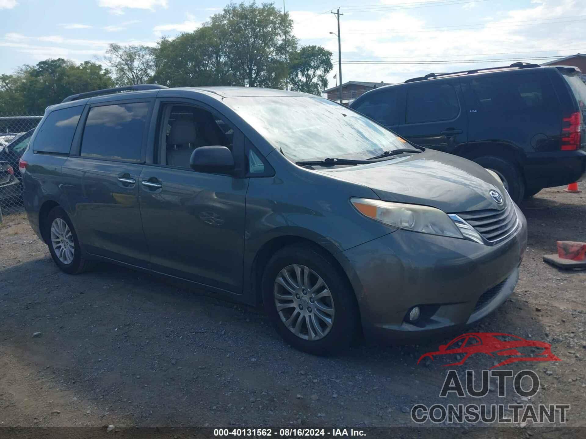 TOYOTA SIENNA 2011 - 5TDYK3DC5BS047267