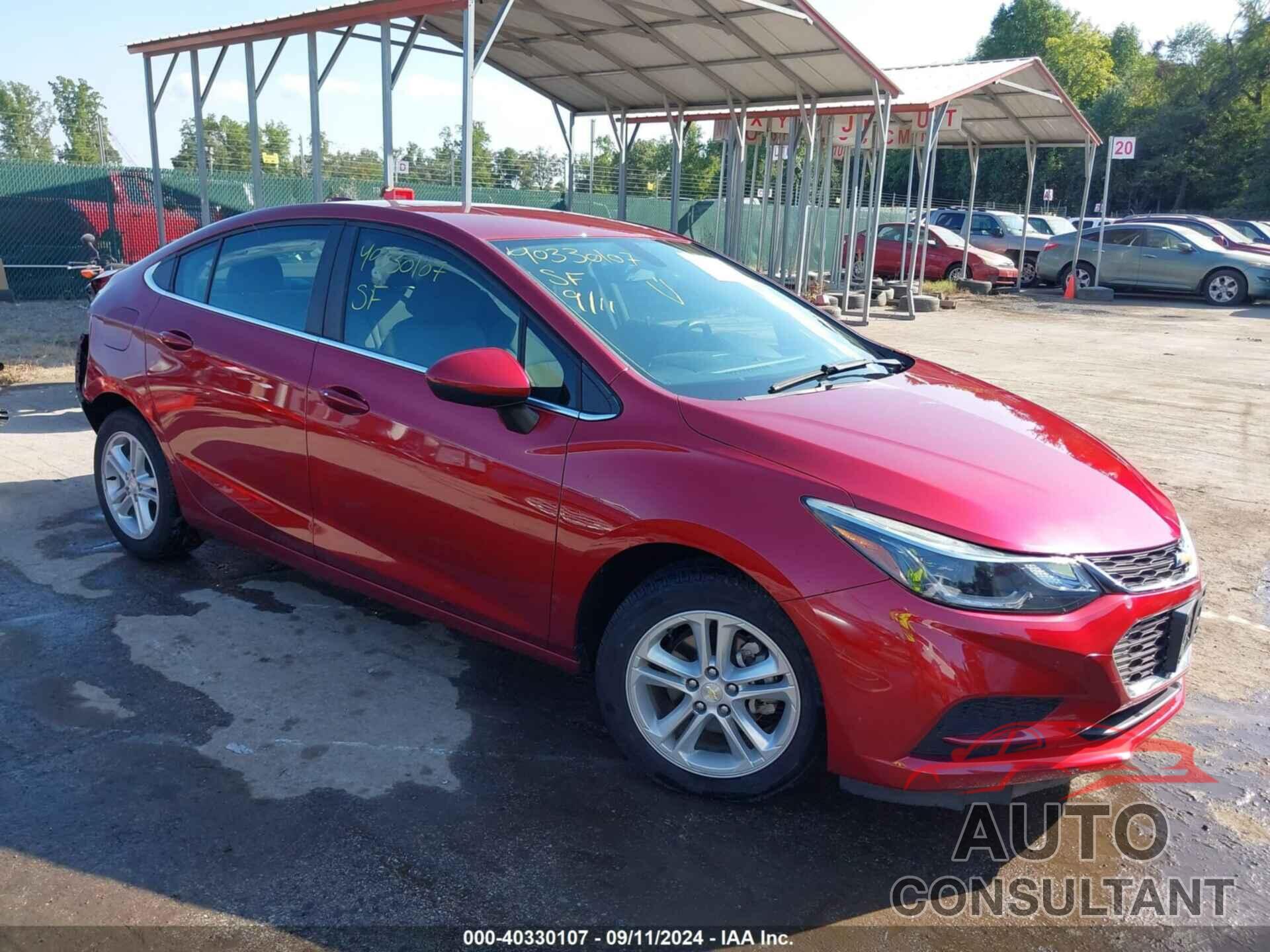 CHEVROLET CRUZE 2018 - 1G1BE5SM1J7207571