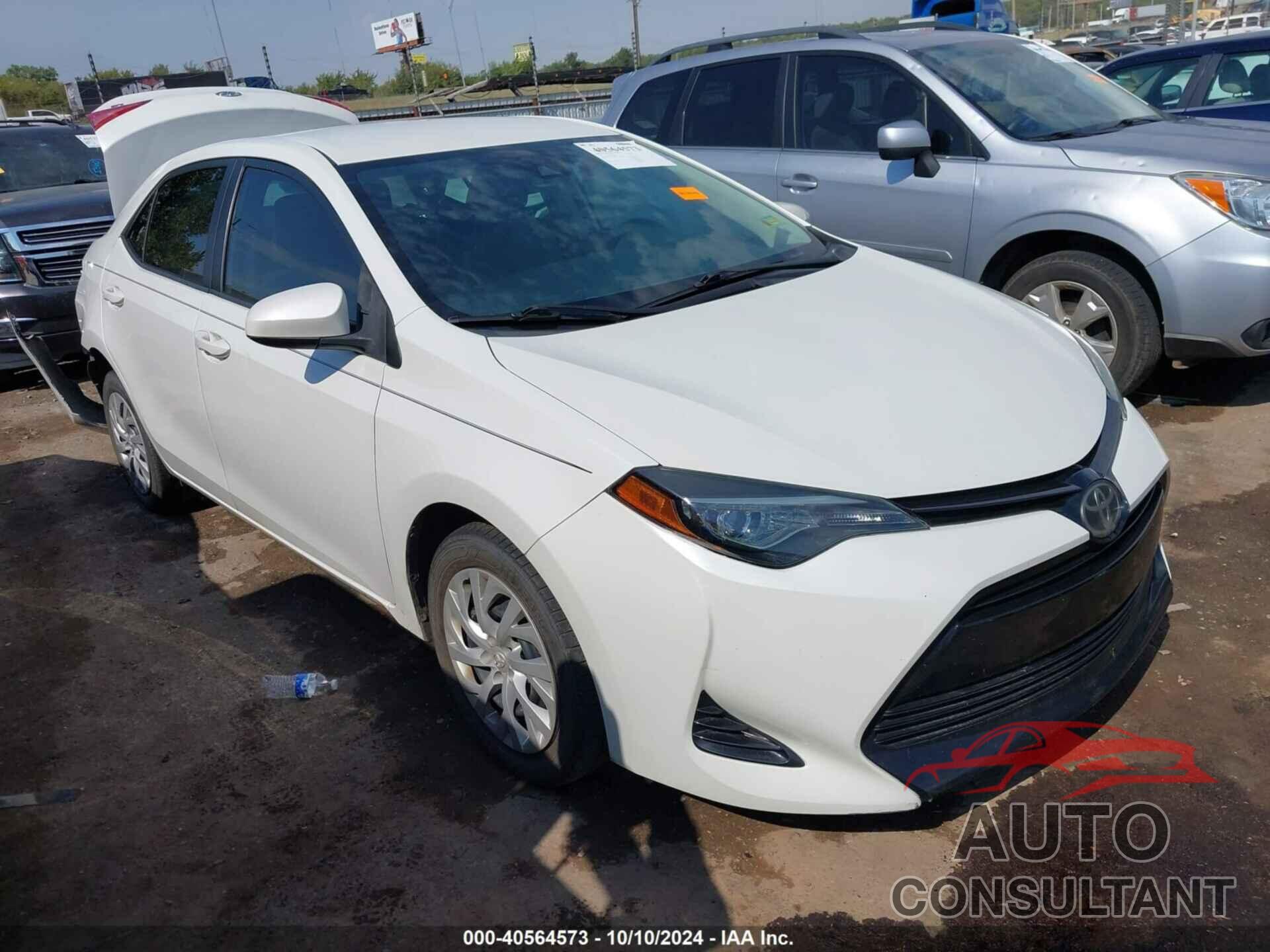 TOYOTA COROLLA 2018 - 5YFBURHE8JP805835