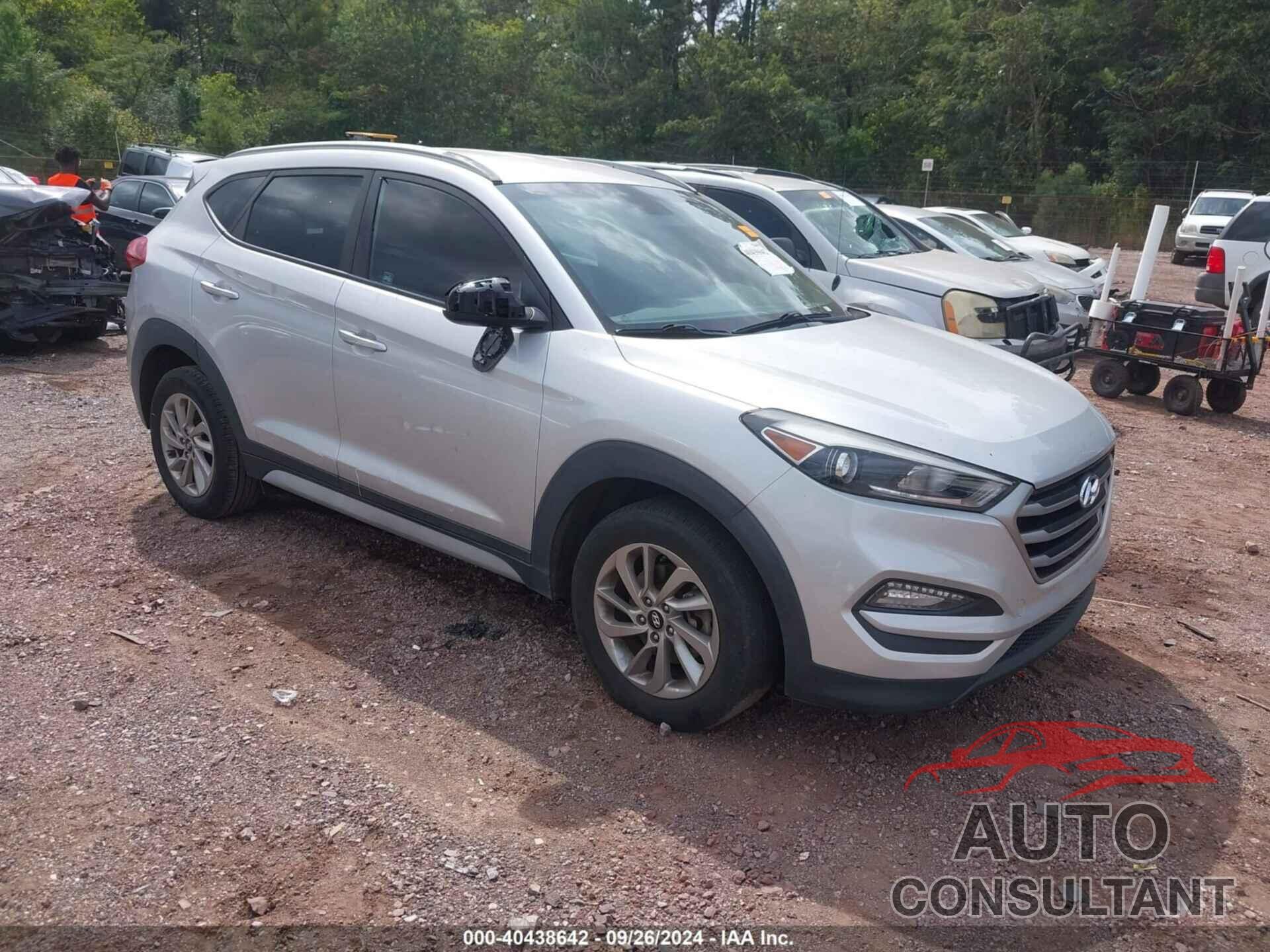 HYUNDAI TUCSON 2018 - KM8J33A44JU748027