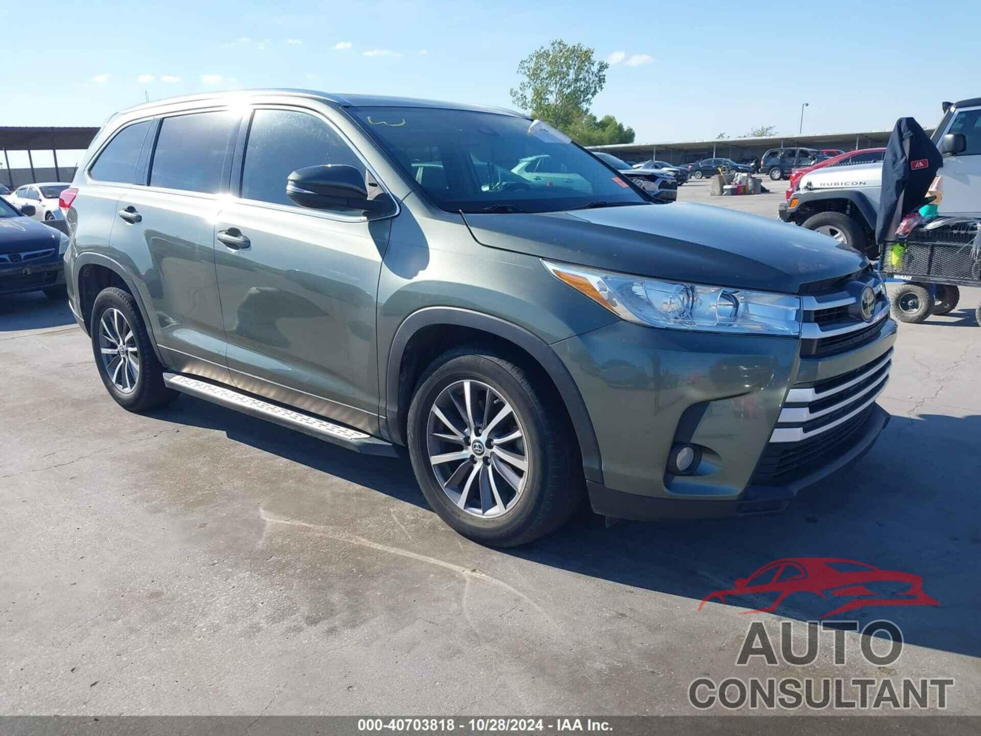 TOYOTA HIGHLANDER 2019 - 5TDKZRFH2KS296011