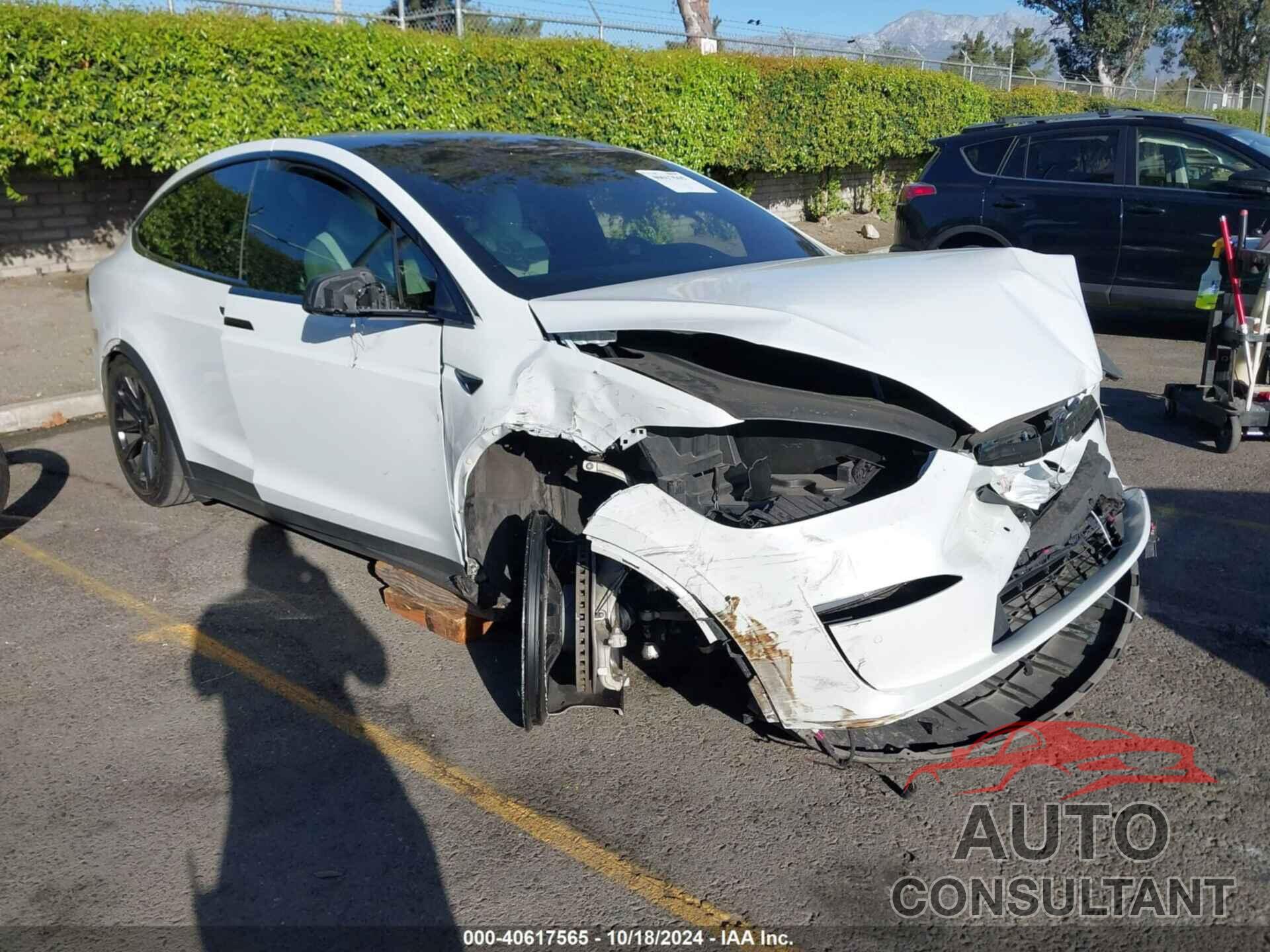 TESLA MODEL X 2023 - 7SAXCBE64PF374415
