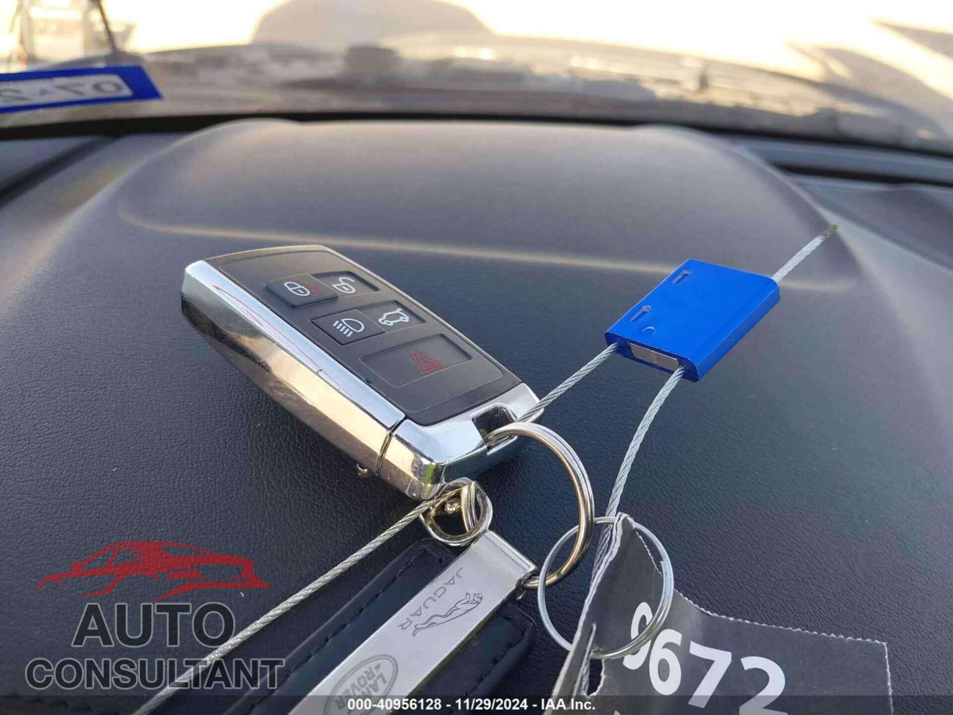 JAGUAR E-PACE 2018 - SADFJ2FX6J1Z30864