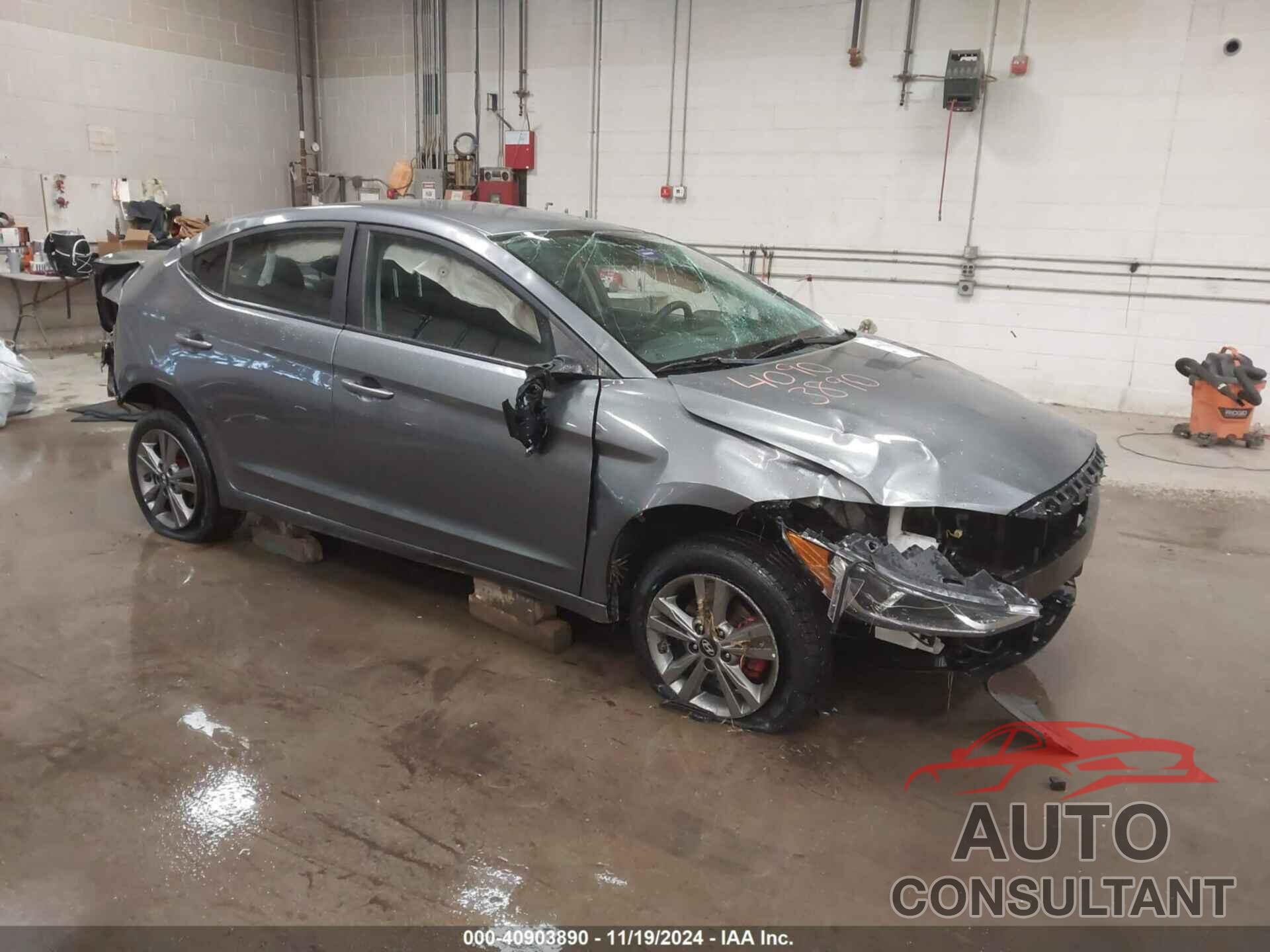 HYUNDAI ELANTRA 2018 - 5NPD84LF2JH384191