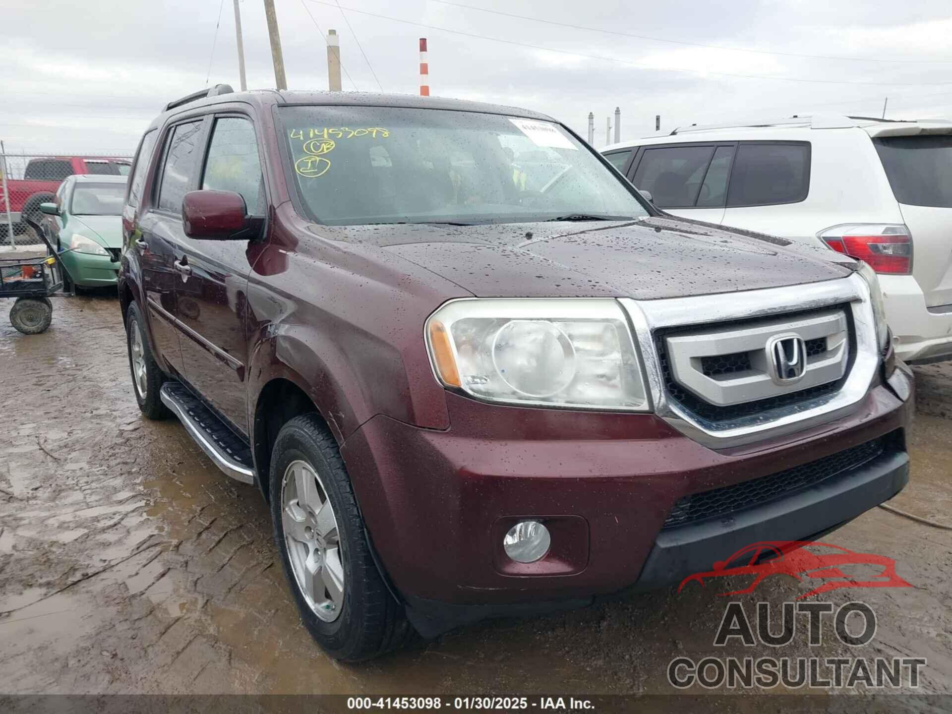 HONDA PILOT 2011 - 5FNYF4H40BB047999