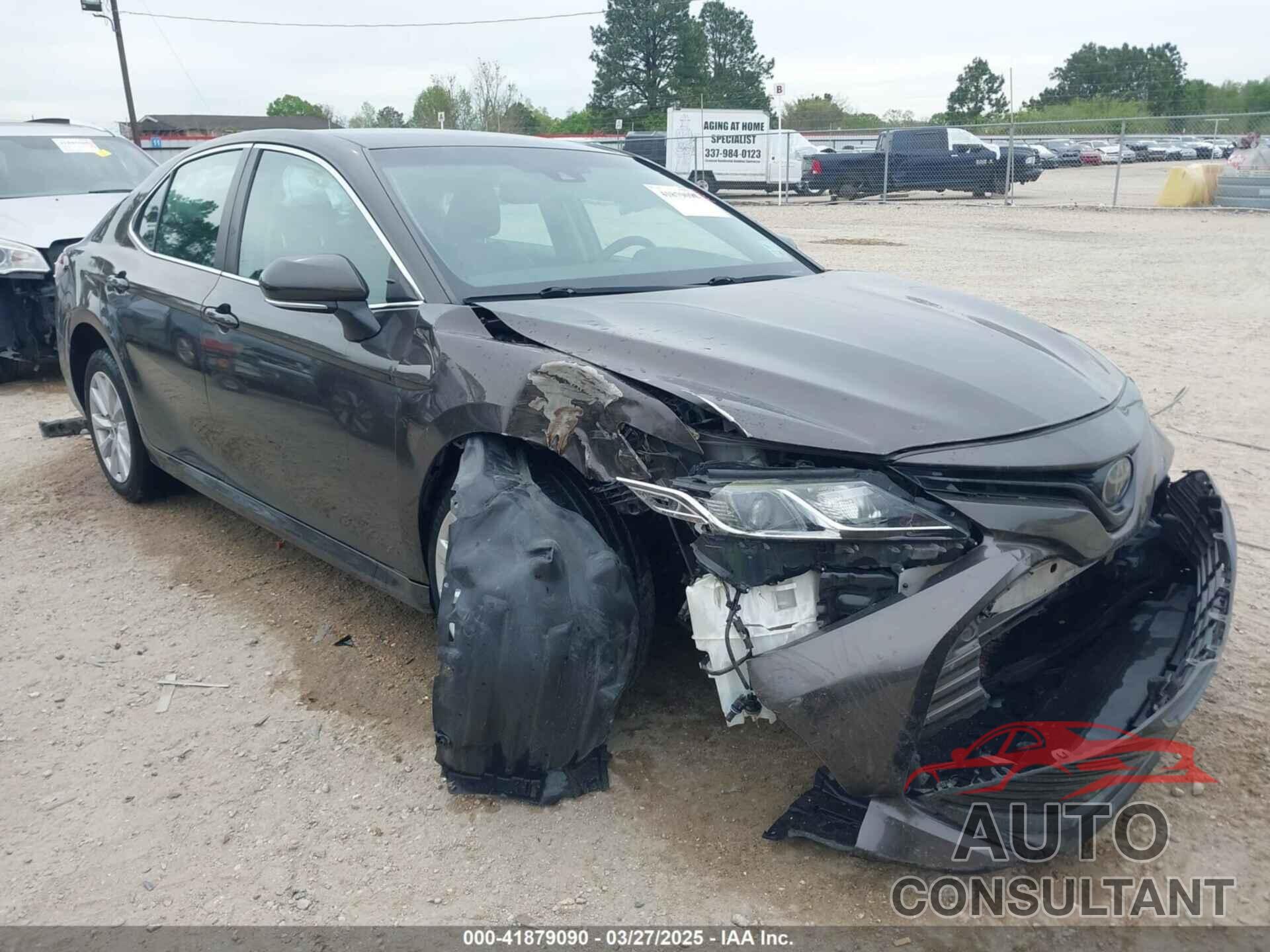 TOYOTA CAMRY 2018 - 4T1B11HK1JU675928