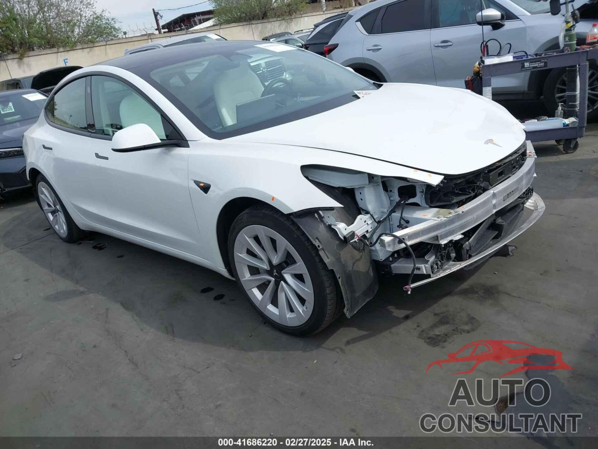 TESLA MODEL 3 2022 - 5YJ3E1EA8NF327812