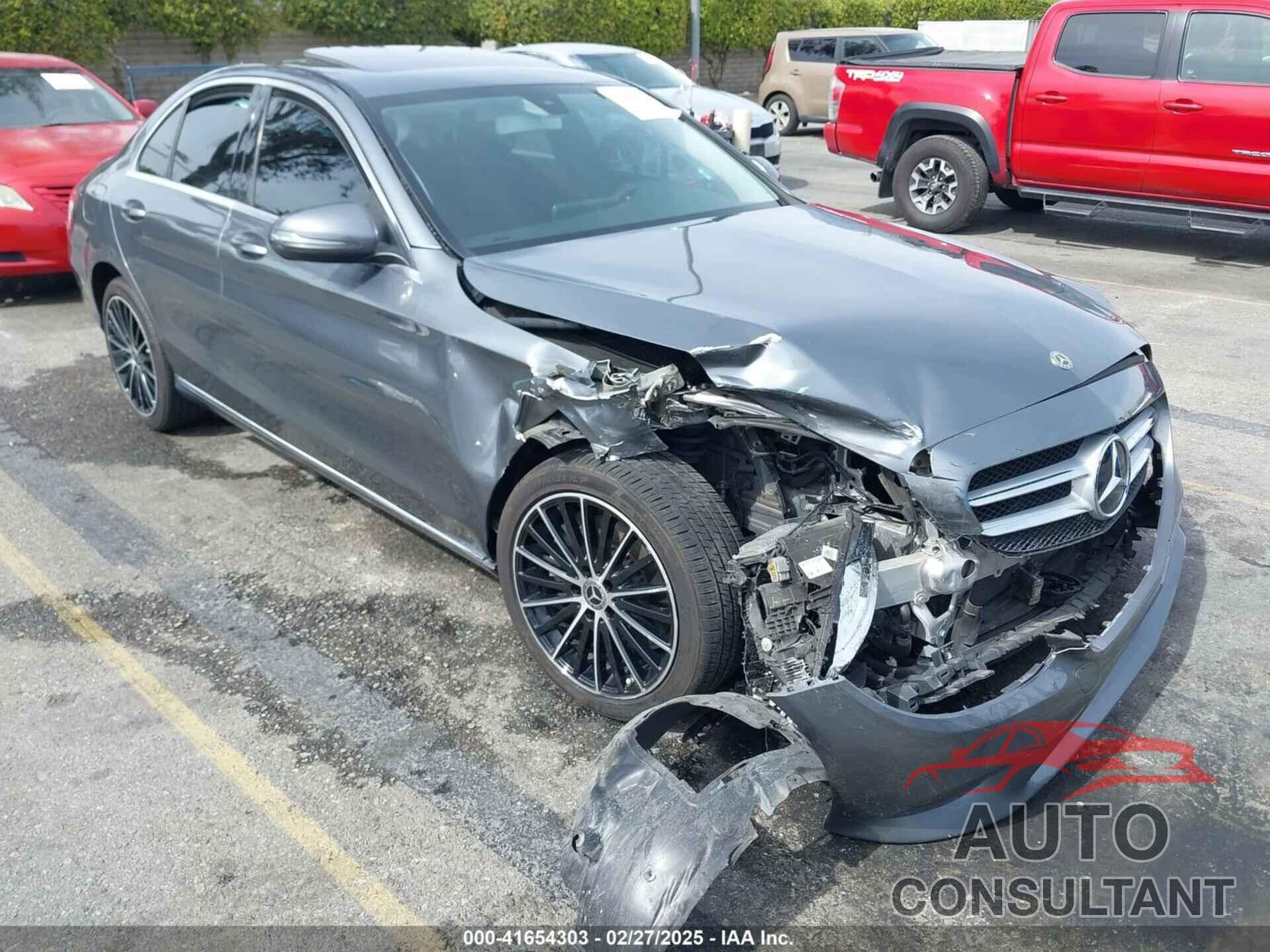 MERCEDES-BENZ C 300 2019 - 55SWF8DB2KU300399