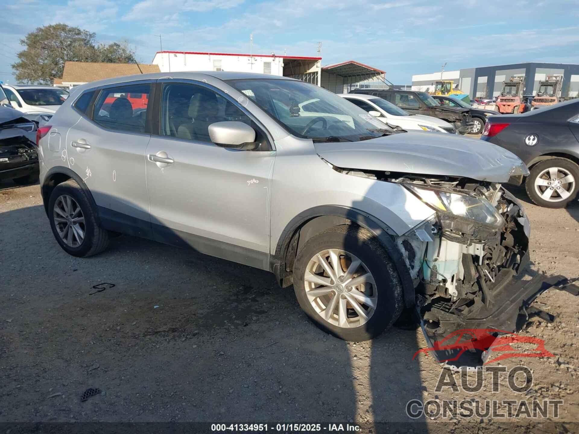 NISSAN ROGUE SPORT 2017 - JN1BJ1CP8HW036325