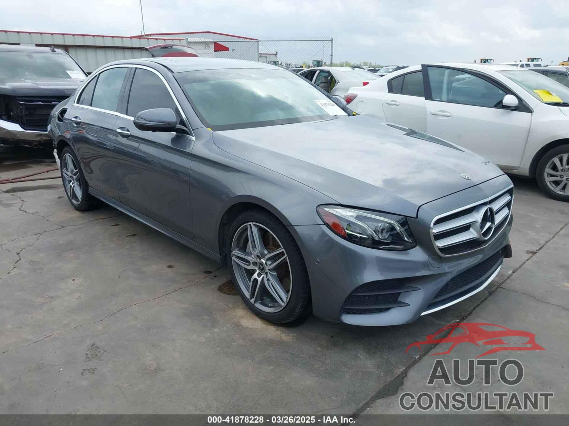 MERCEDES-BENZ E 300 2019 - WDDZF4KB4KA489825
