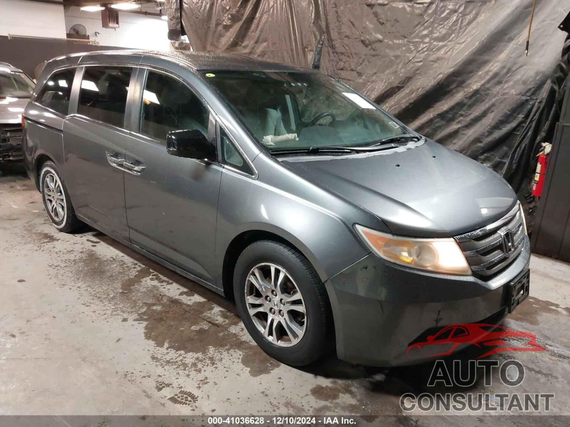 HONDA ODYSSEY 2013 - 5FNRL5H44DB042312