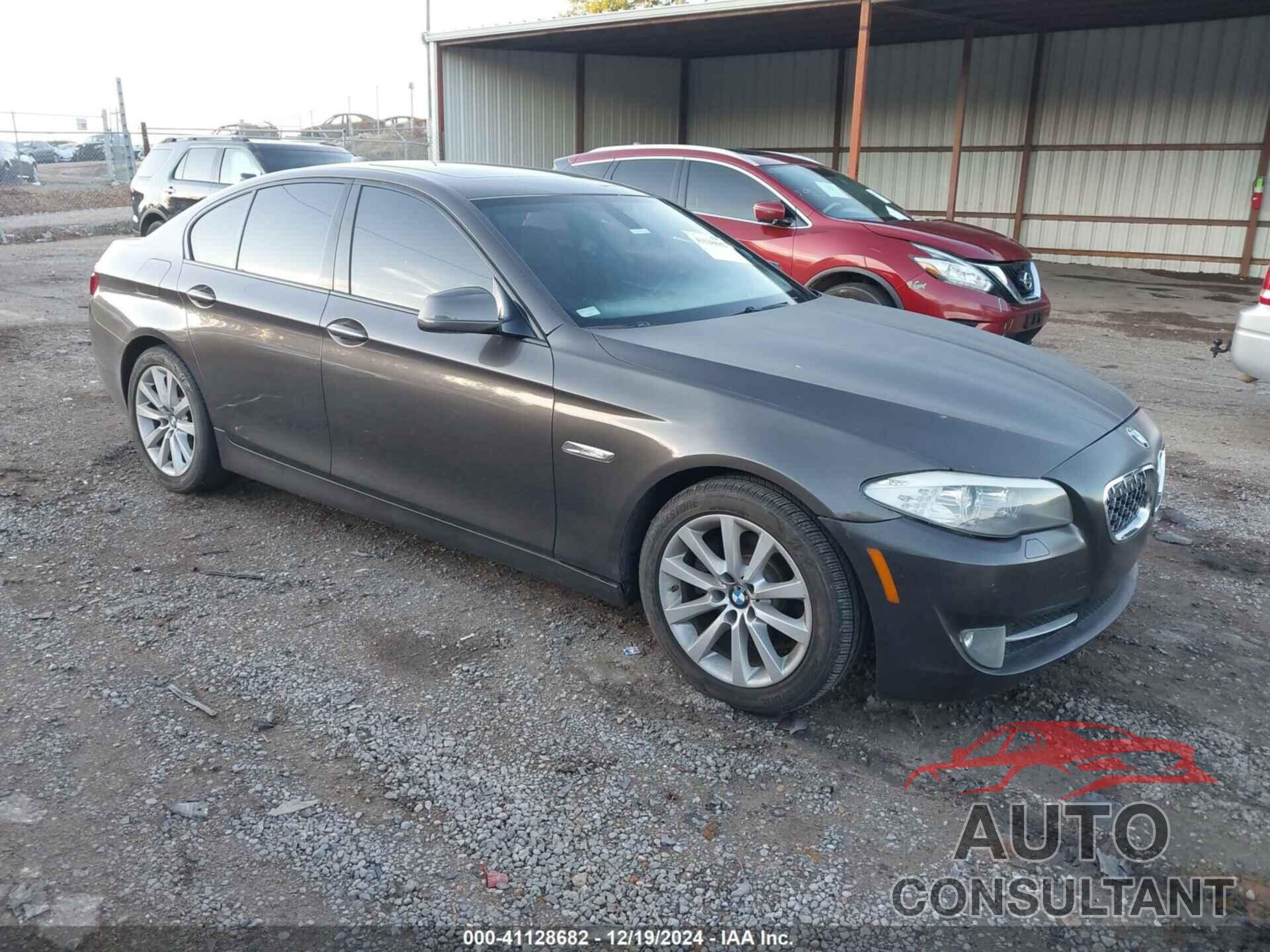 BMW 528I 2011 - WBAFR1C56BC744407