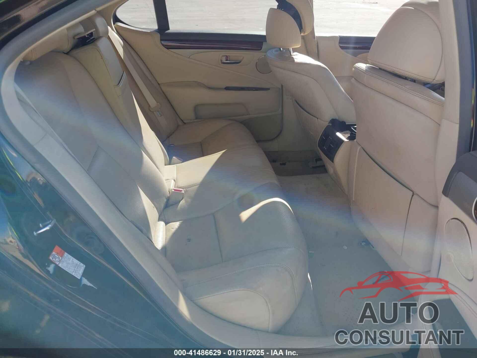 LEXUS LS 460 2016 - JTHBL5EF8G5140660