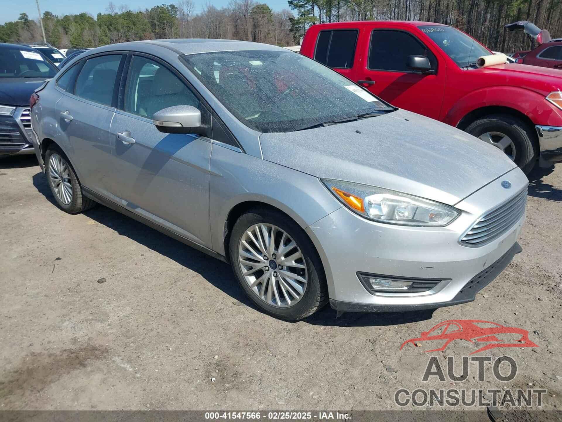 FORD FOCUS 2017 - 1FADP3J22HL230024