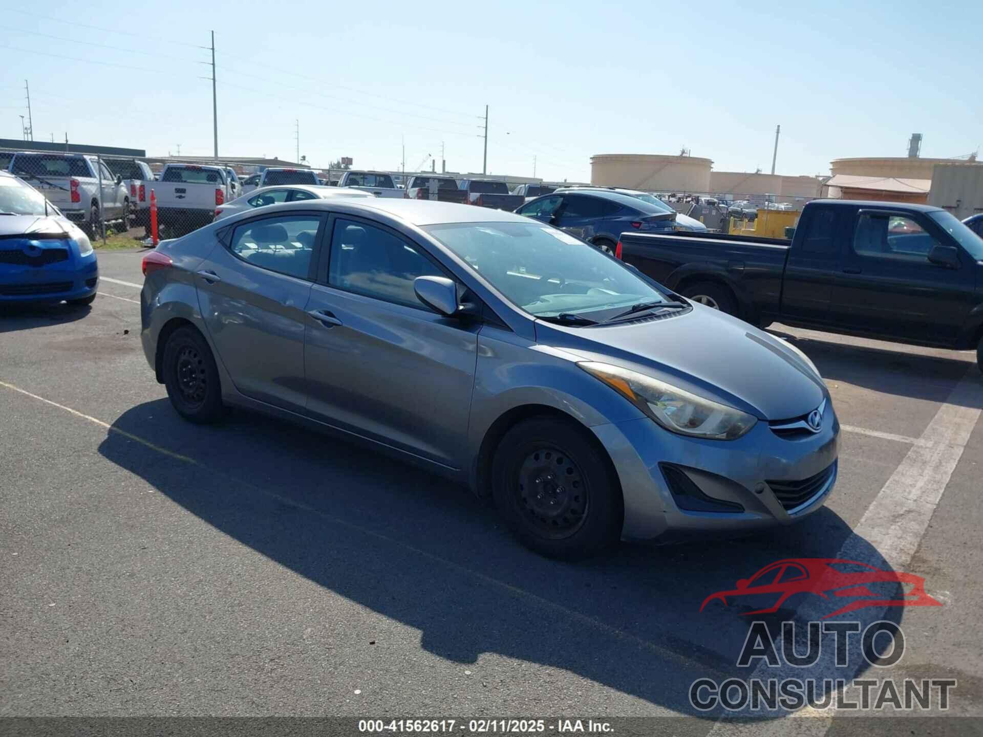 HYUNDAI ELANTRA 2016 - KMHDH4AE6GU645956
