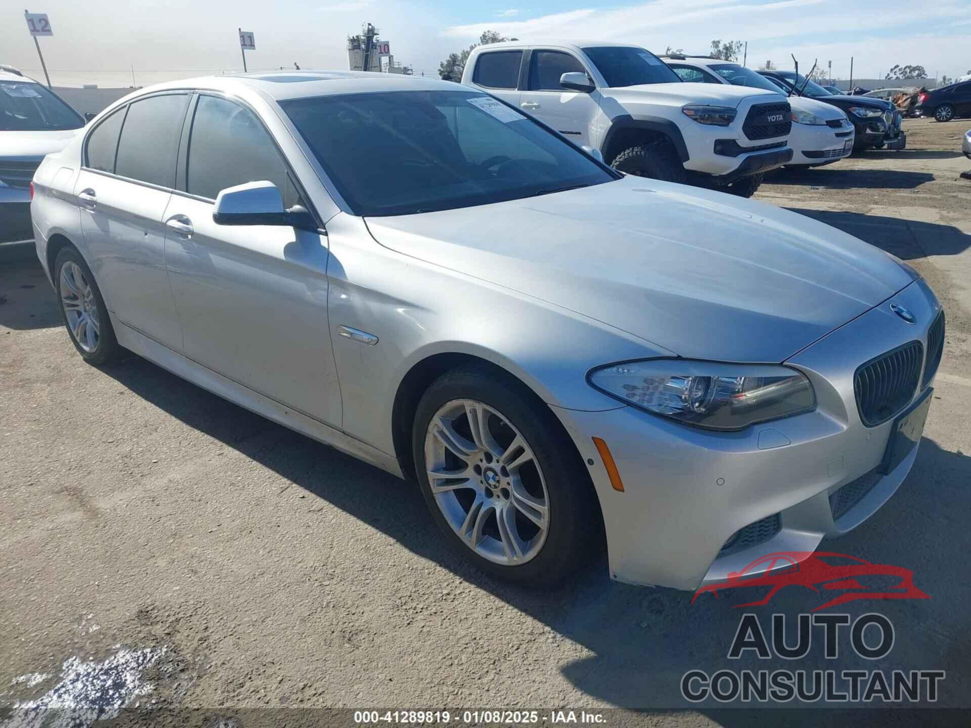 BMW 528I 2013 - WBAXG5C51DD230818