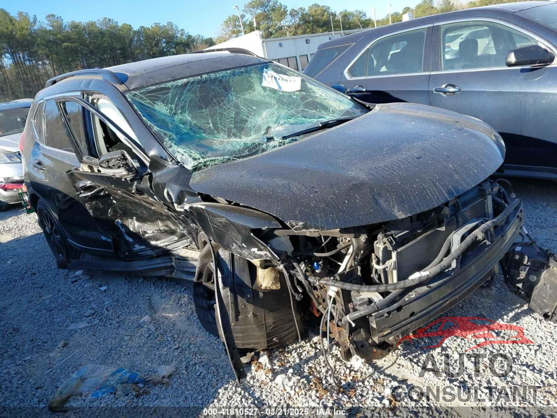 NISSAN ROGUE 2017 - 5N1AT2MT5HC772401