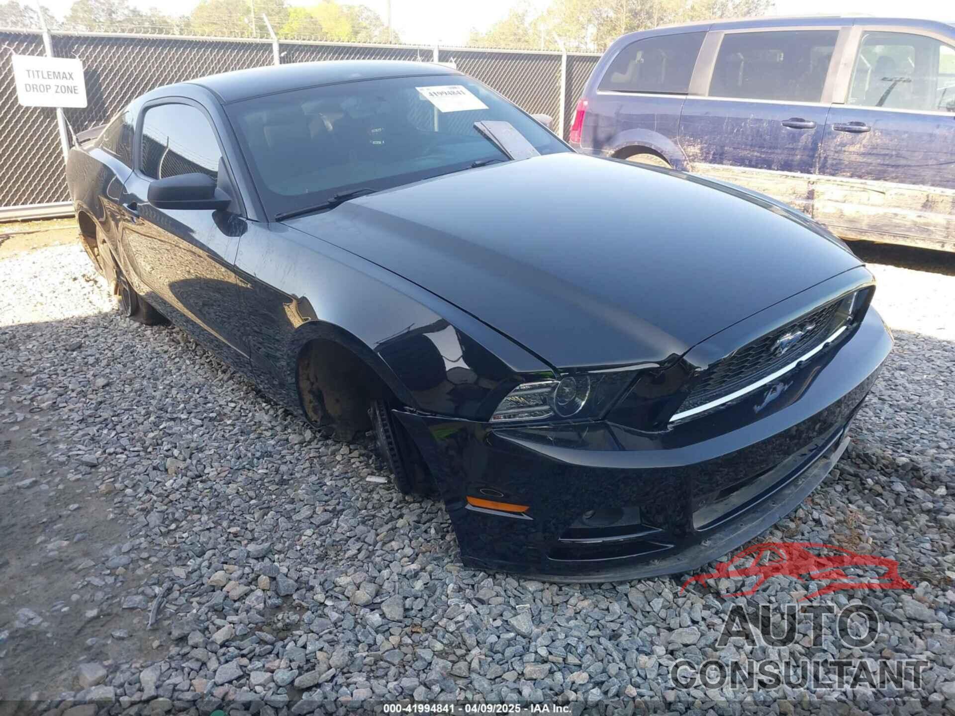 FORD MUSTANG 2013 - 1ZVBP8AM7D5220360