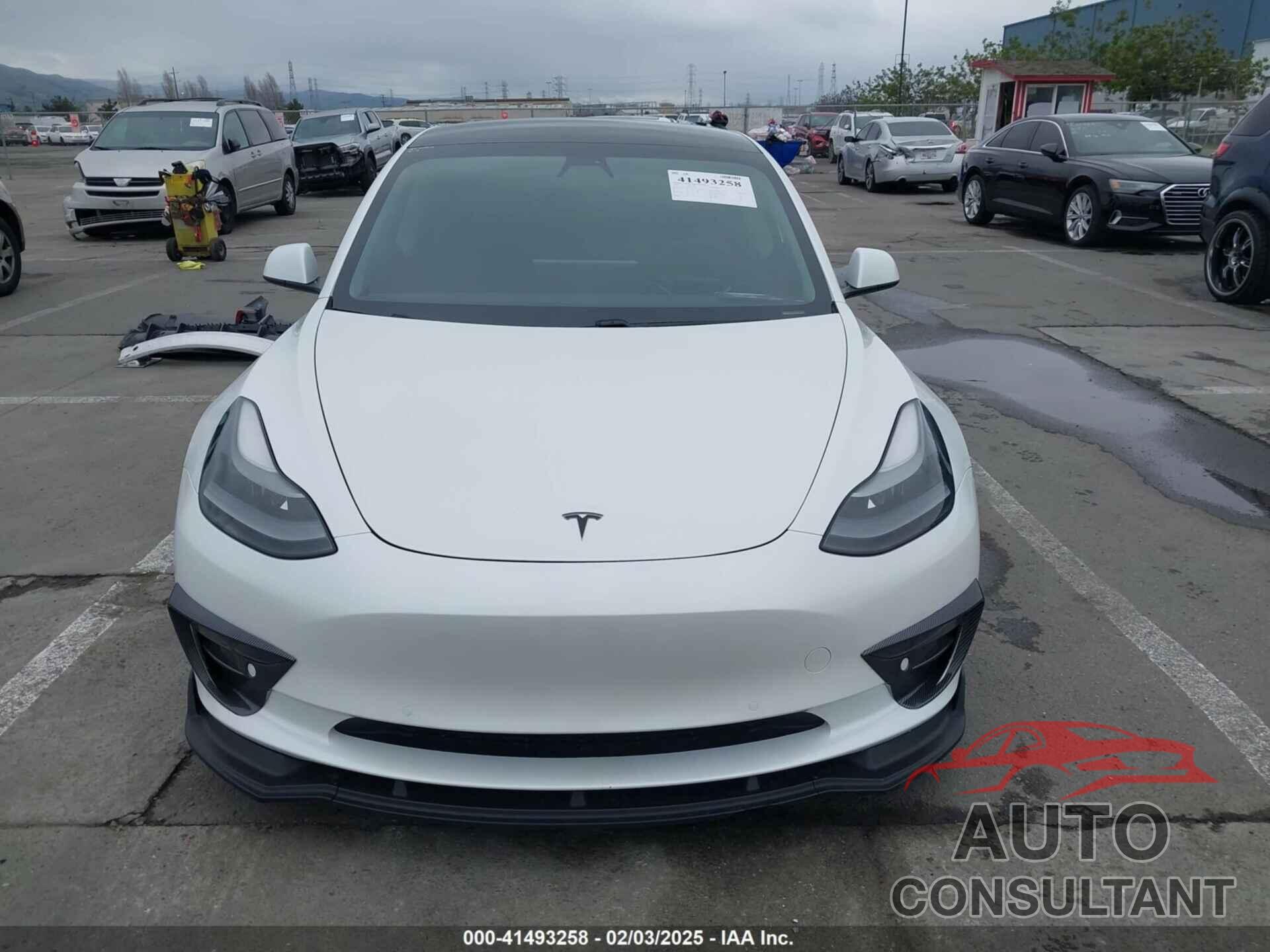 TESLA MODEL 3 2021 - 5YJ3E1EA9MF051204