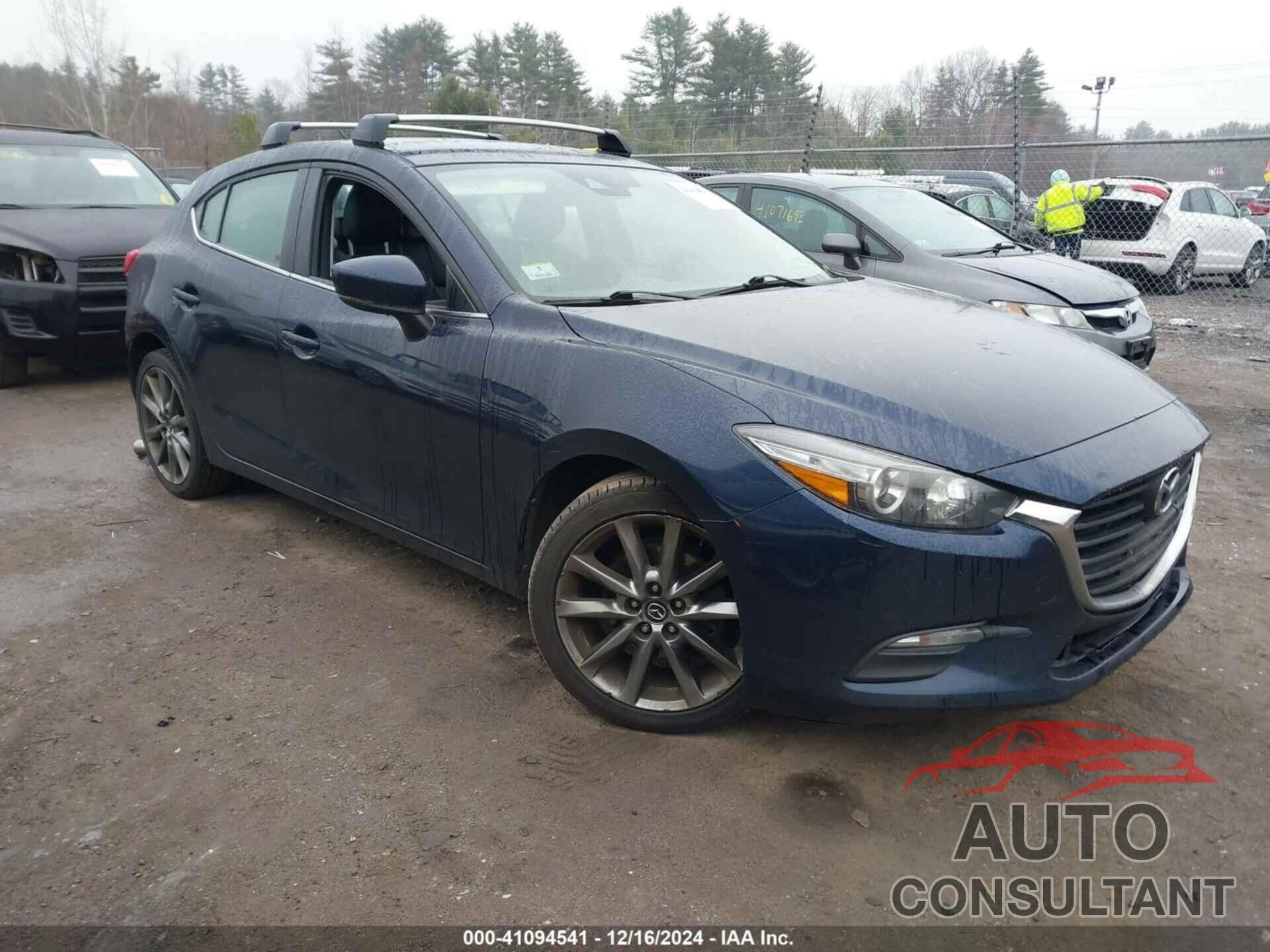 MAZDA MAZDA3 2018 - 3MZBN1L34JM204883