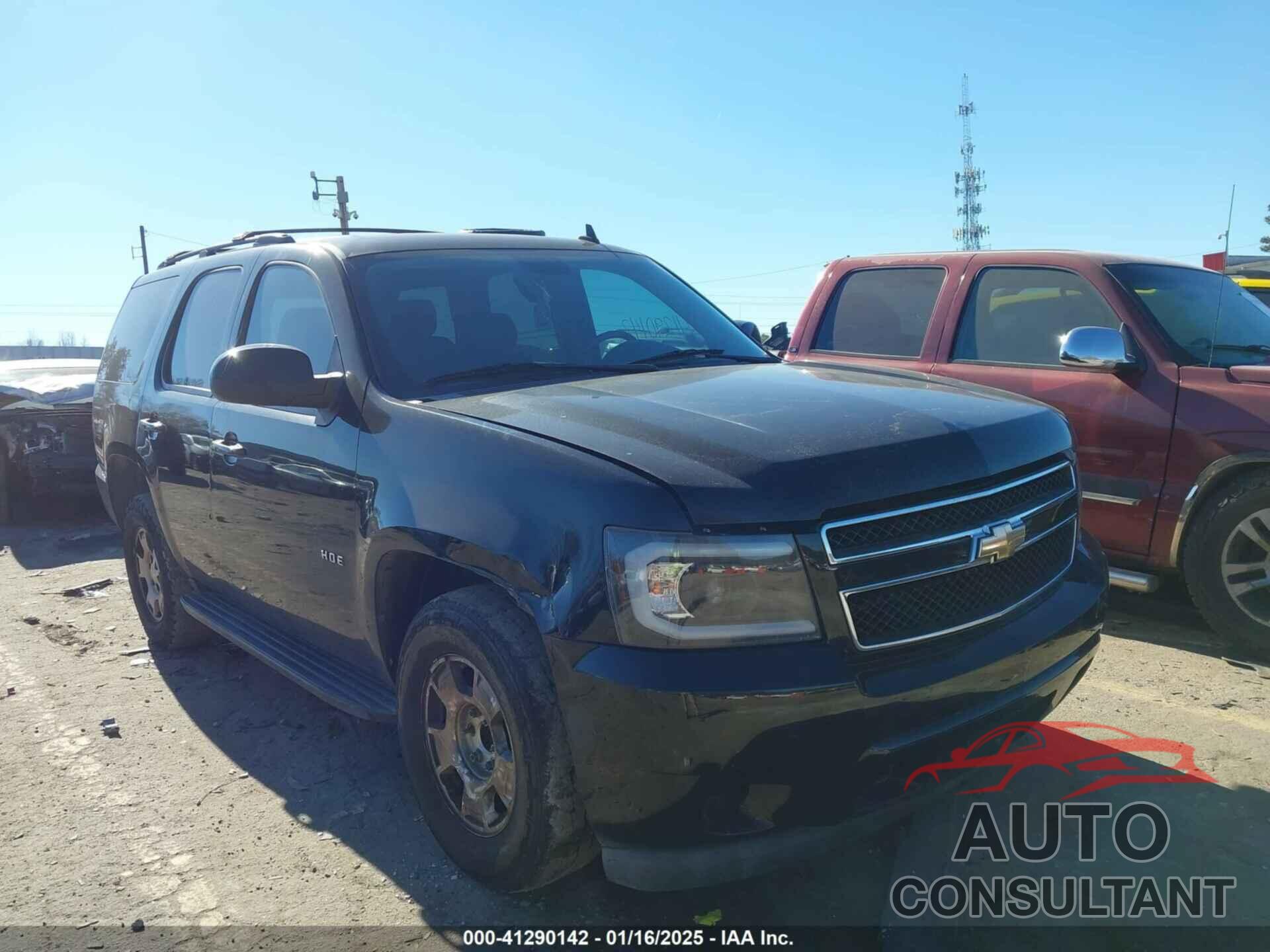 CHEVROLET TAHOE 2011 - 1GNSCBE0XBR157884