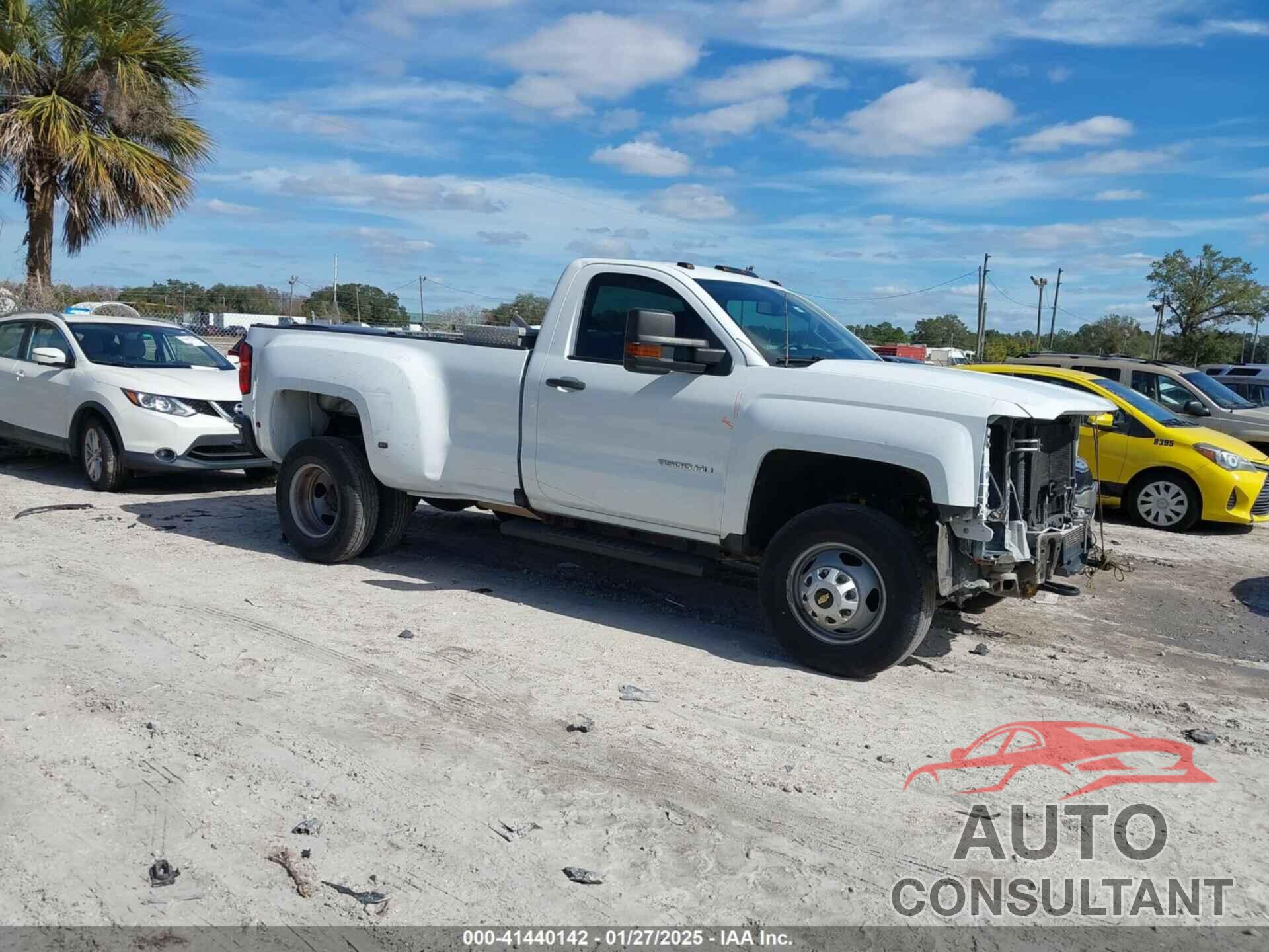 CHEVROLET SILVERADO 3500HD 2017 - 1GC3CYCG1HZ232402