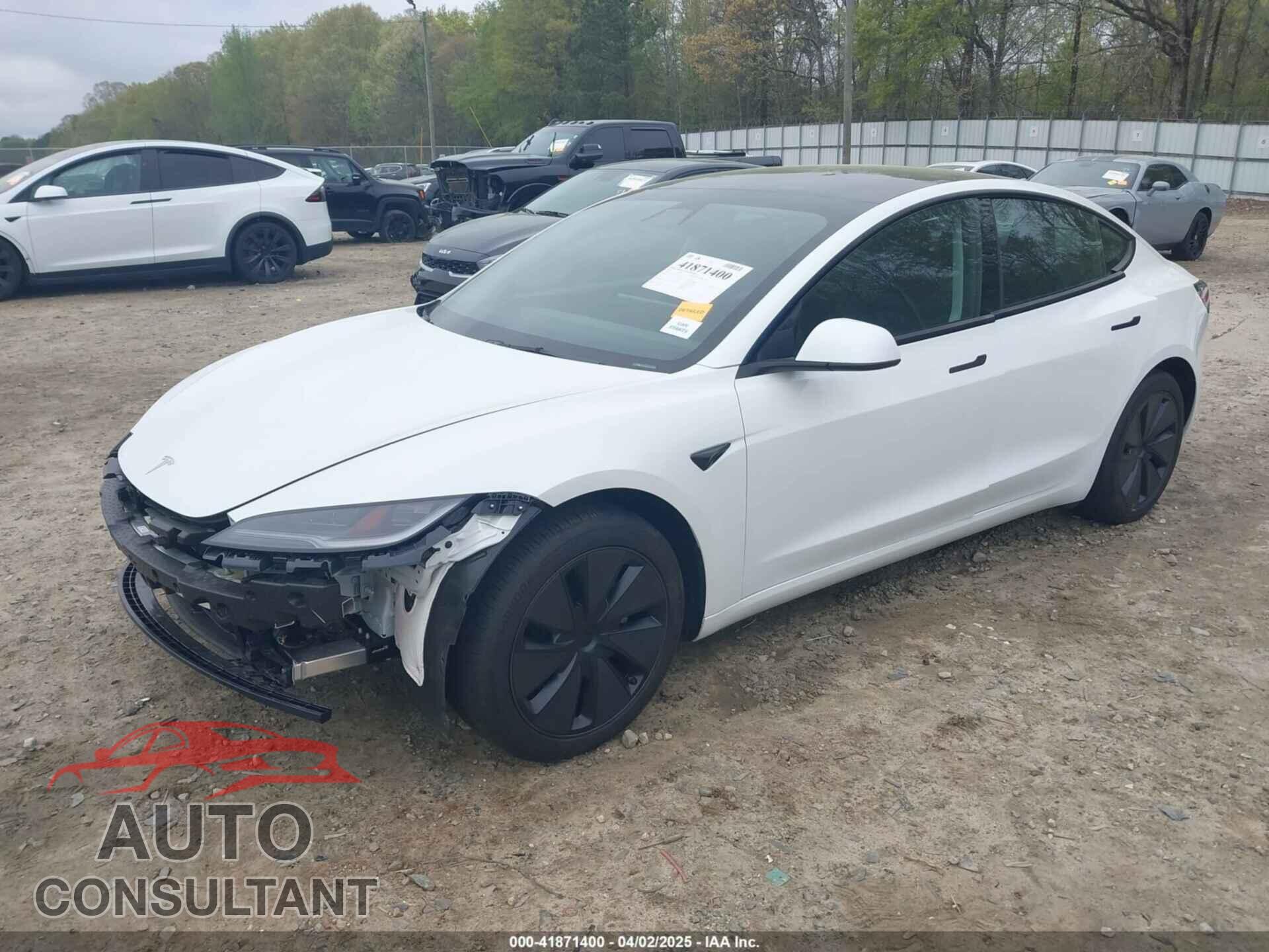 TESLA MODEL 3 2024 - 5YJ3E1EA5RF732502