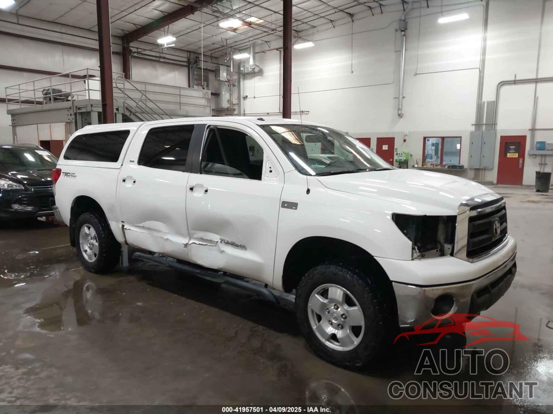 TOYOTA TUNDRA 2013 - 5TFDY5F13DX313385