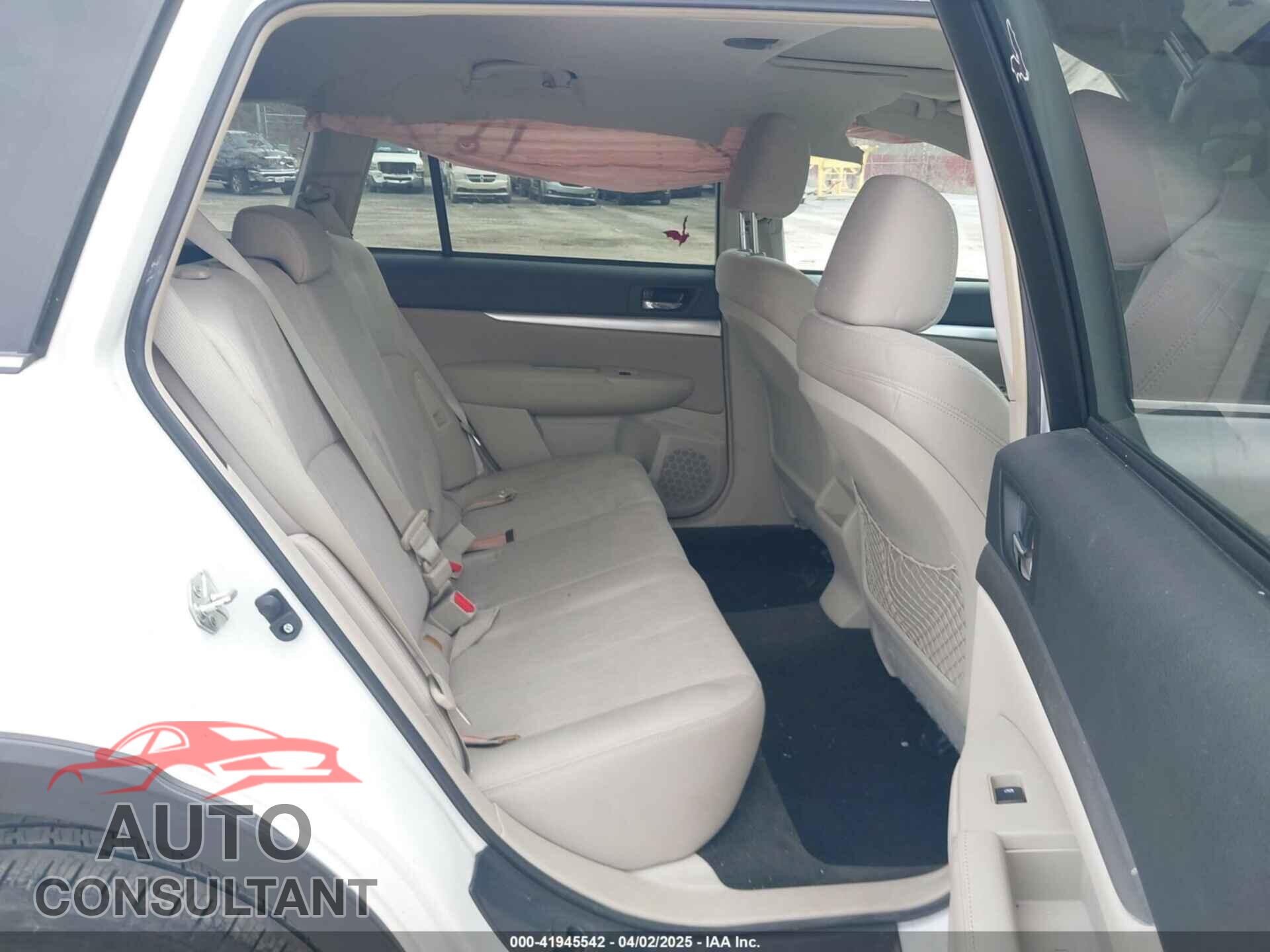 SUBARU OUTBACK 2014 - 4S4BRBDC5E3302013