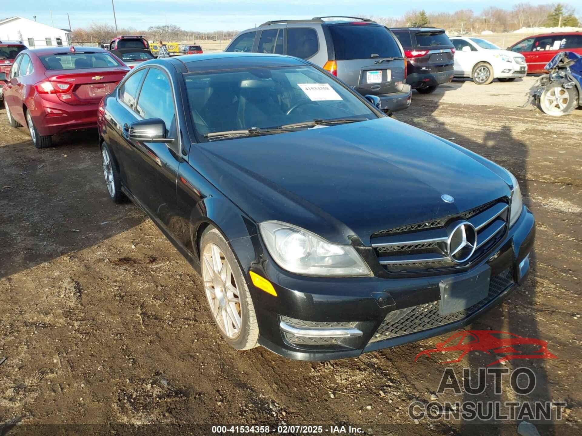 MERCEDES-BENZ C 250 2014 - WDDGJ4HB5EG327622