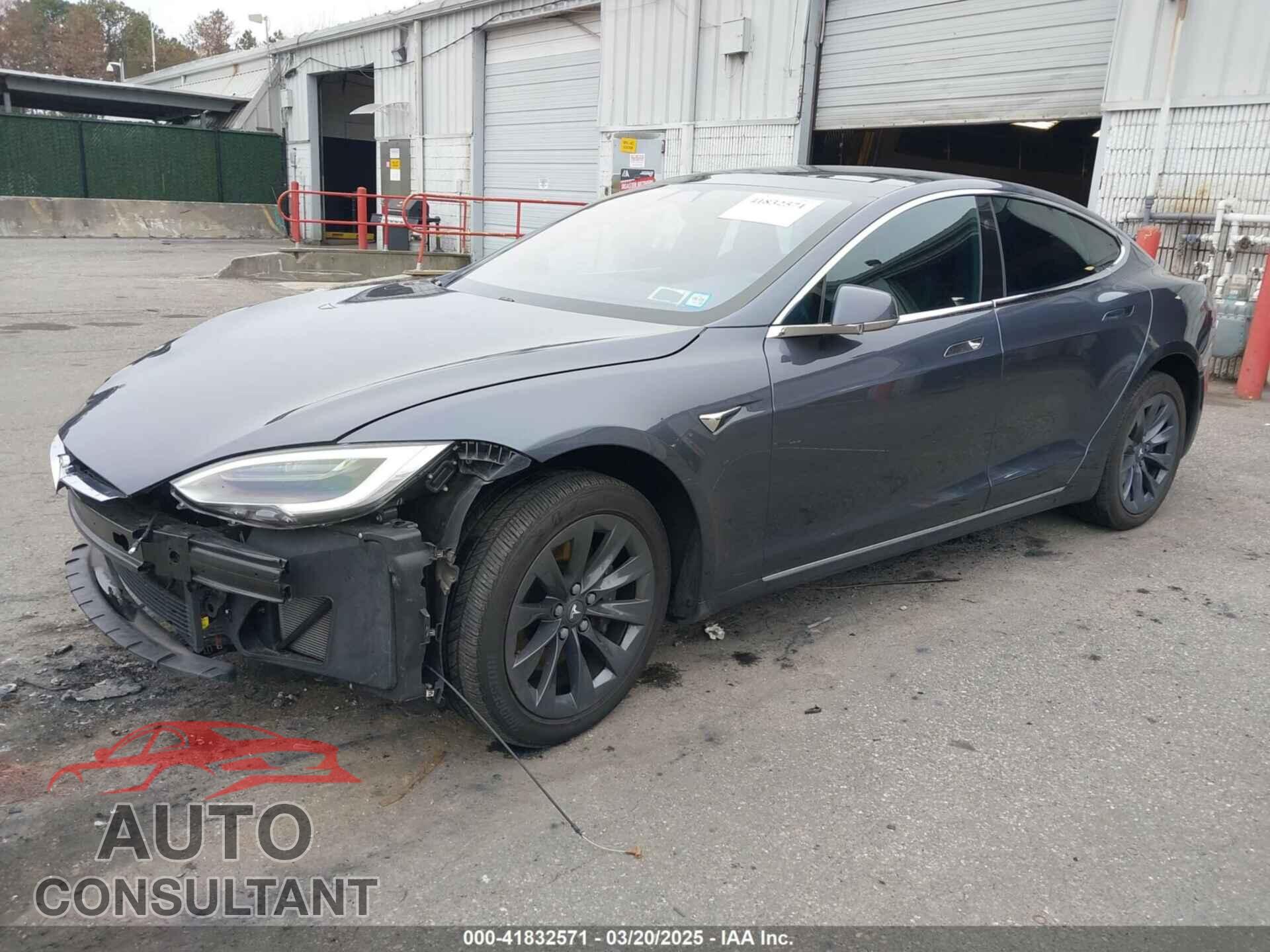TESLA MODEL S 2018 - 5YJSA1E27JF262770