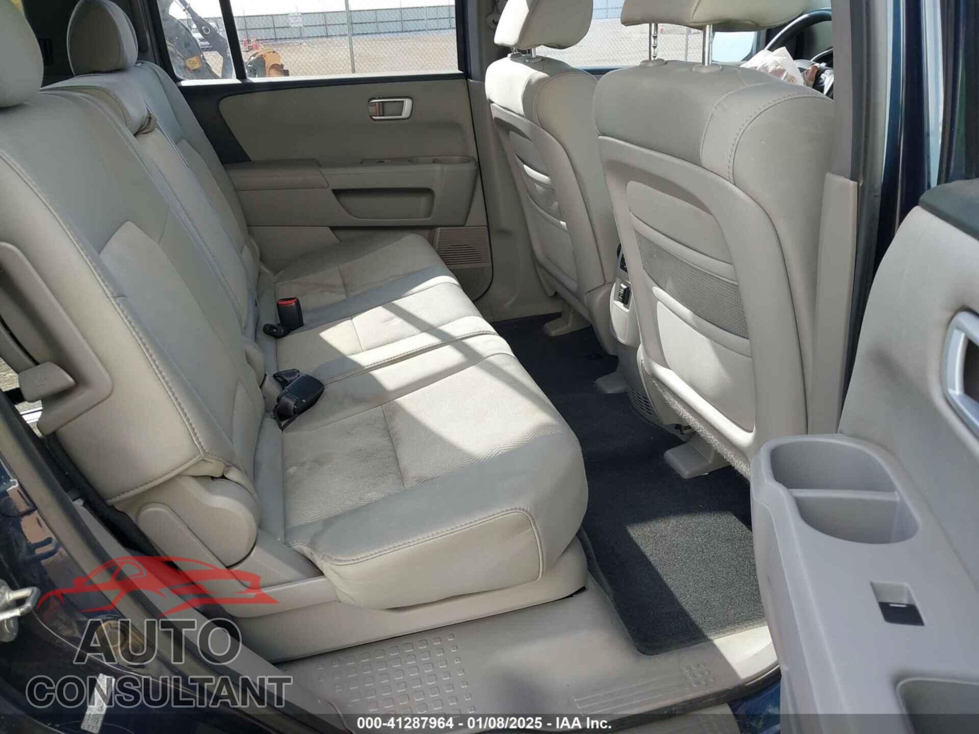 HONDA PILOT 2011 - 5FNYF4H29BB069563