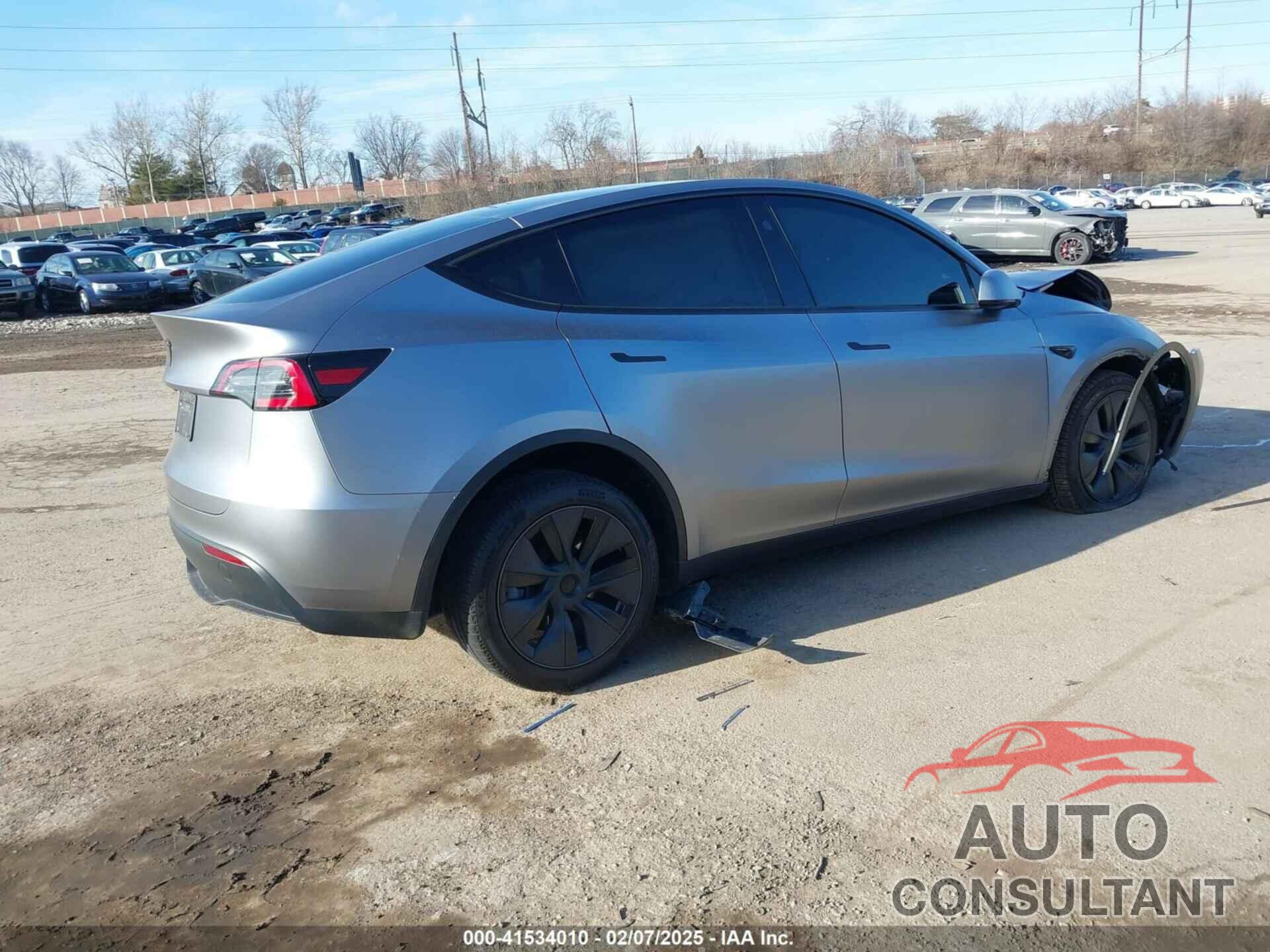 TESLA MODEL Y 2024 - 7SAYGDEE2RA311261
