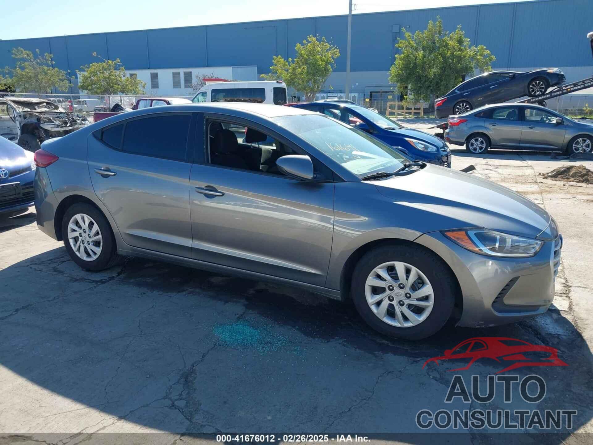 HYUNDAI ELANTRA 2018 - 5NPD74LF4JH317045