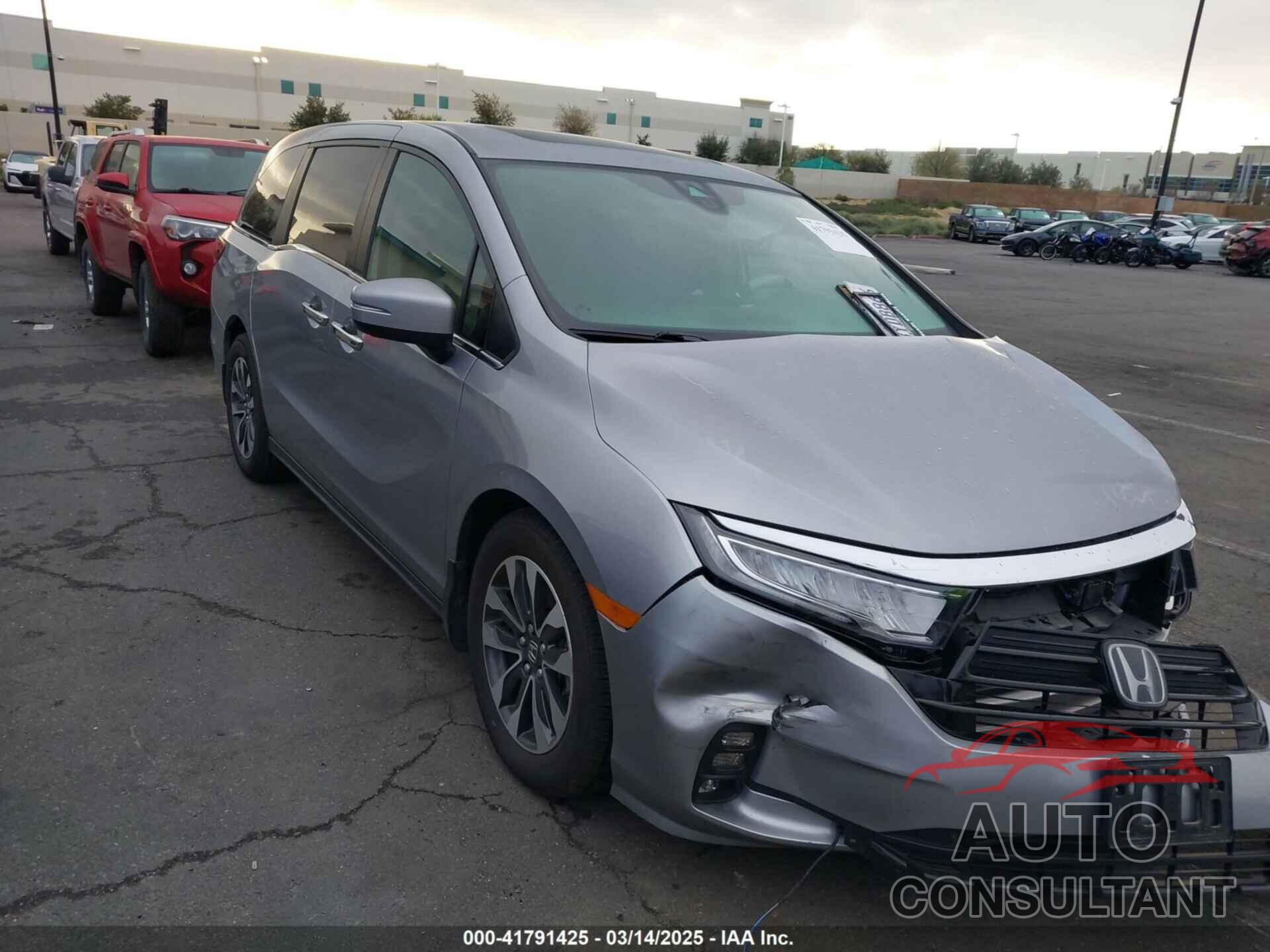 HONDA ODYSSEY 2022 - 5FNRL6H77NB041754