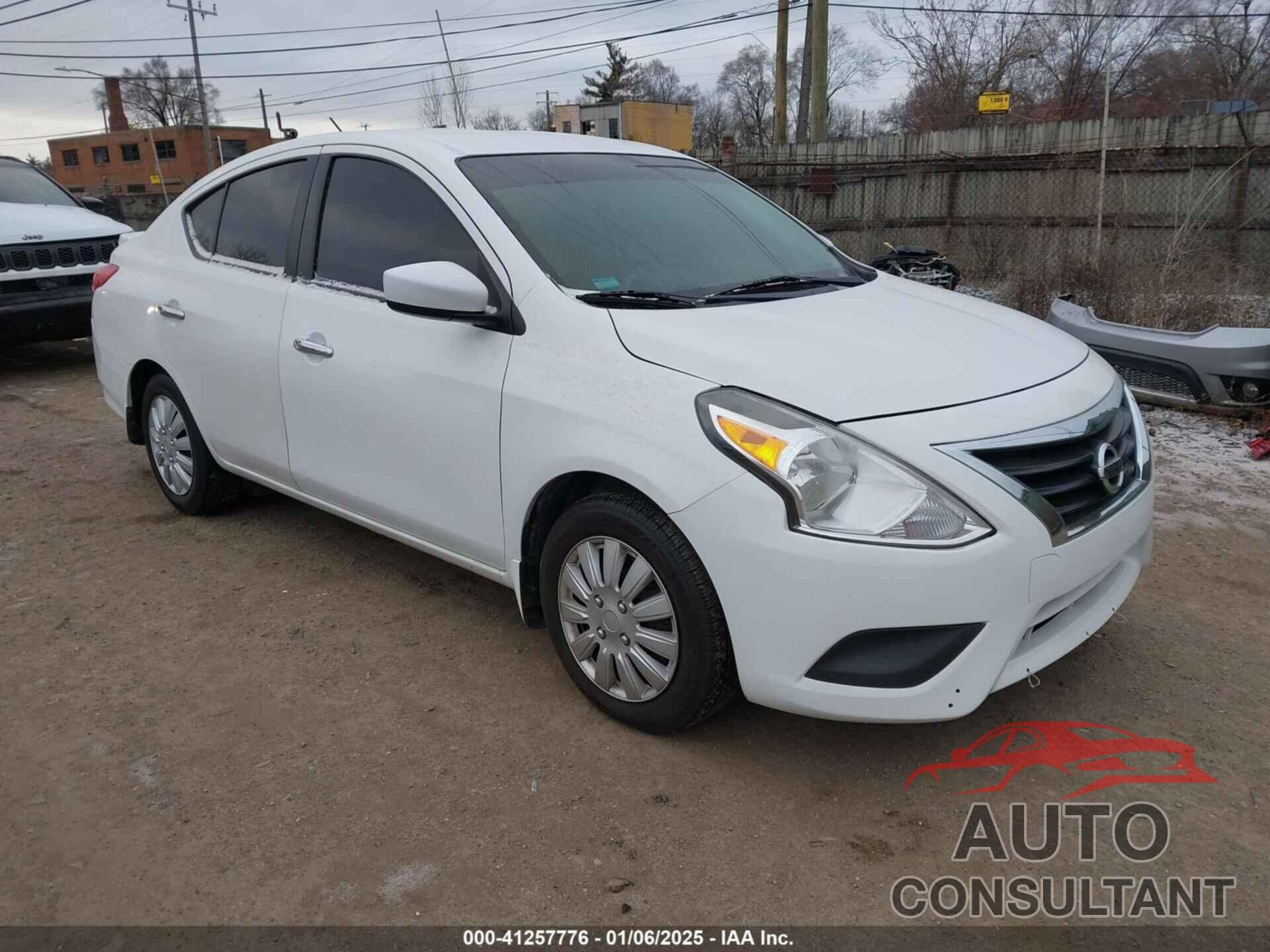 NISSAN VERSA 2017 - 3N1CN7AP8HK469265