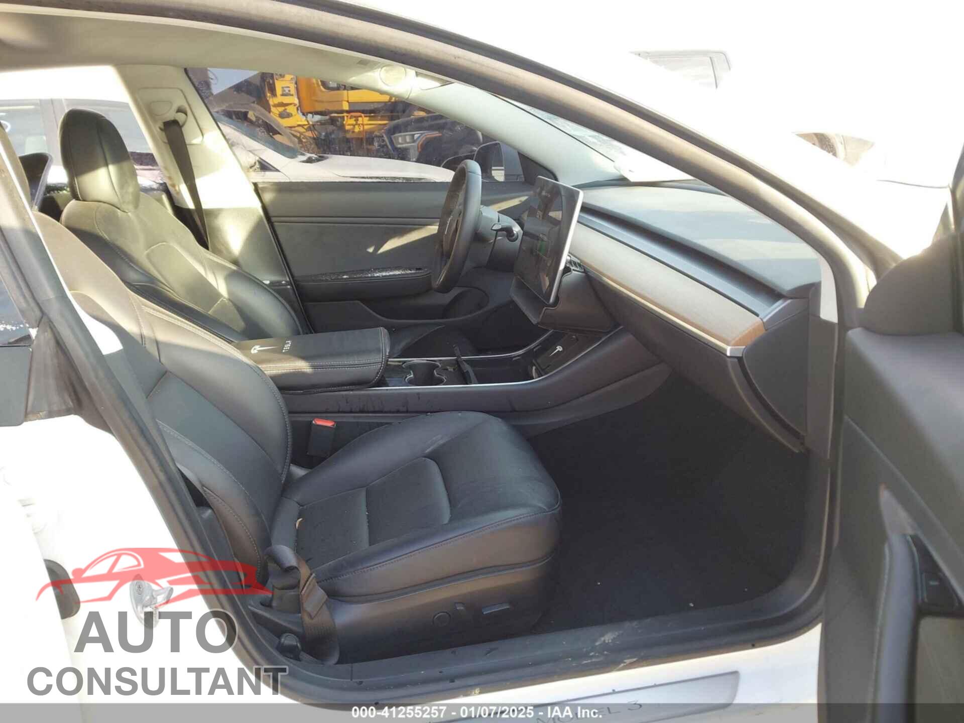 TESLA MODEL 3 2019 - 5YJ3E1EB8KF454161