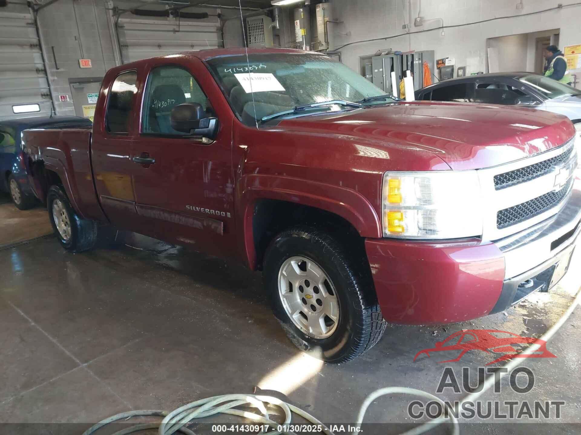 CHEVROLET SILVERADO 1500 2009 - 1GCEK29079Z199667
