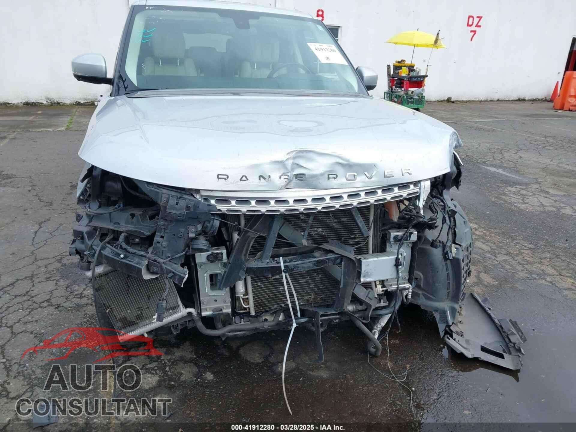 LAND ROVER RANGE ROVER 2015 - SALGS2VF6FA204430
