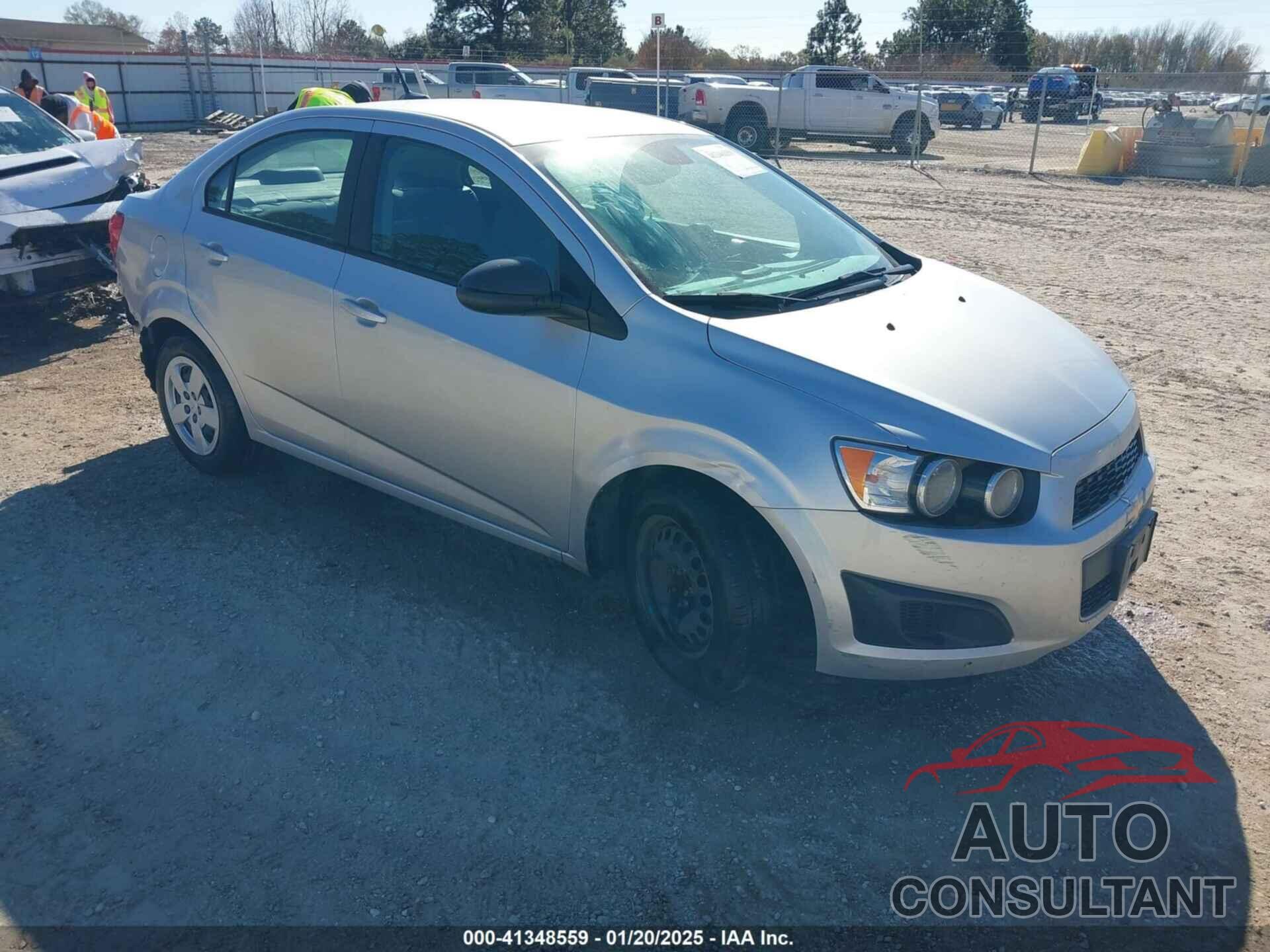 CHEVROLET SONIC 2013 - 1G1JA5SH7D4231664
