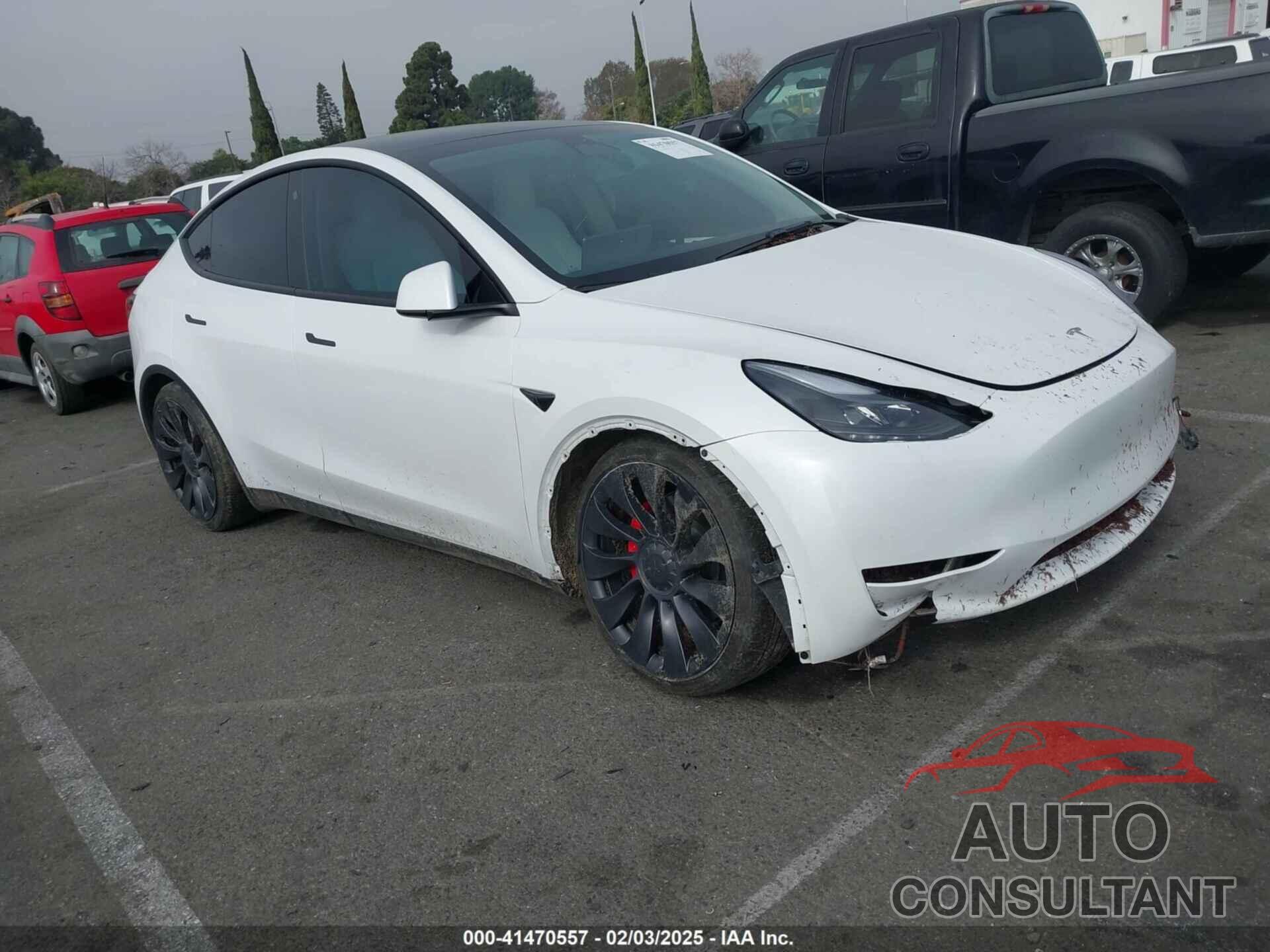 TESLA MODEL Y 2023 - 7SAYGDEF6PF621289