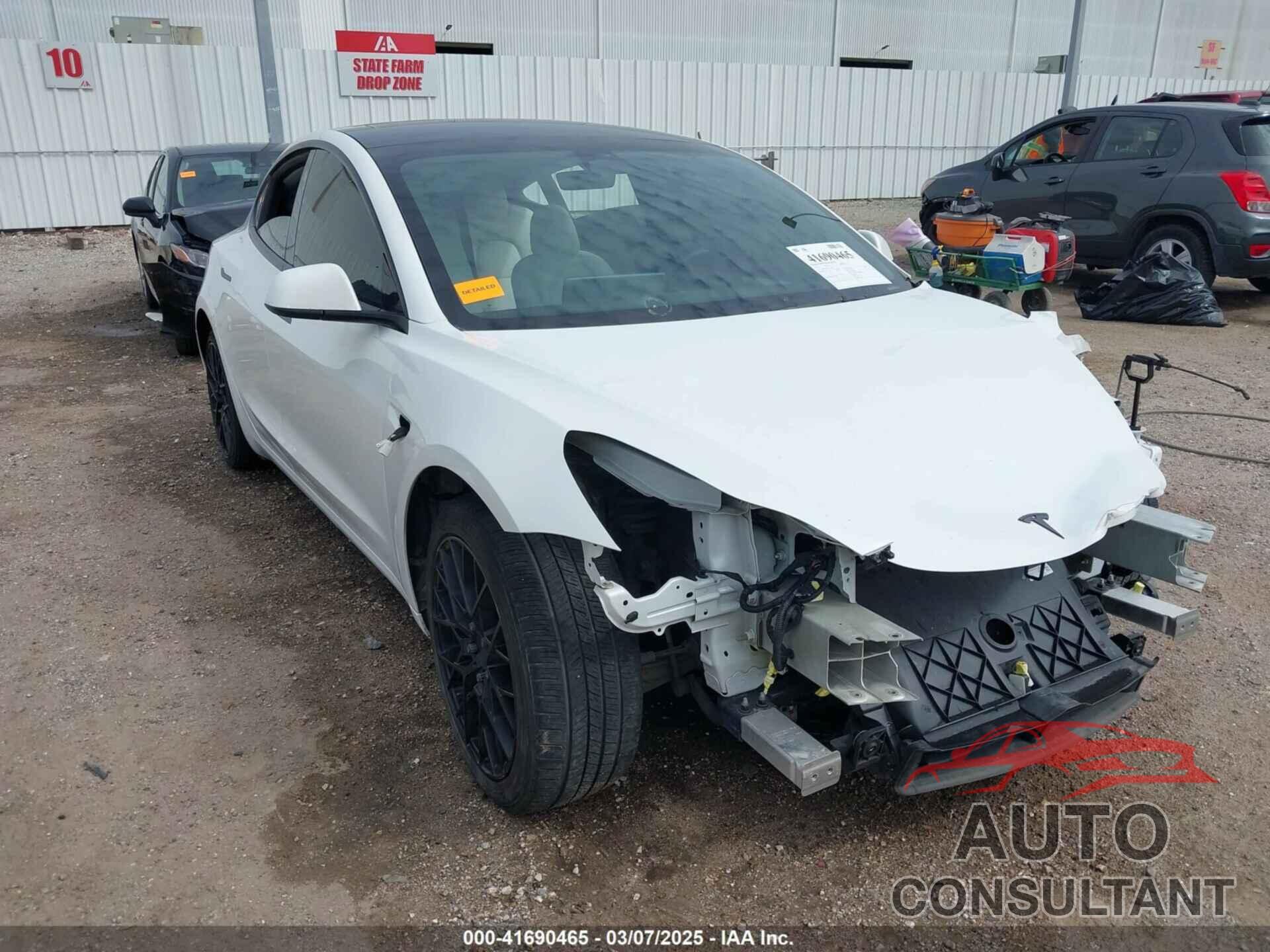 TESLA MODEL 3 2022 - 5YJ3E1EA9NF337989