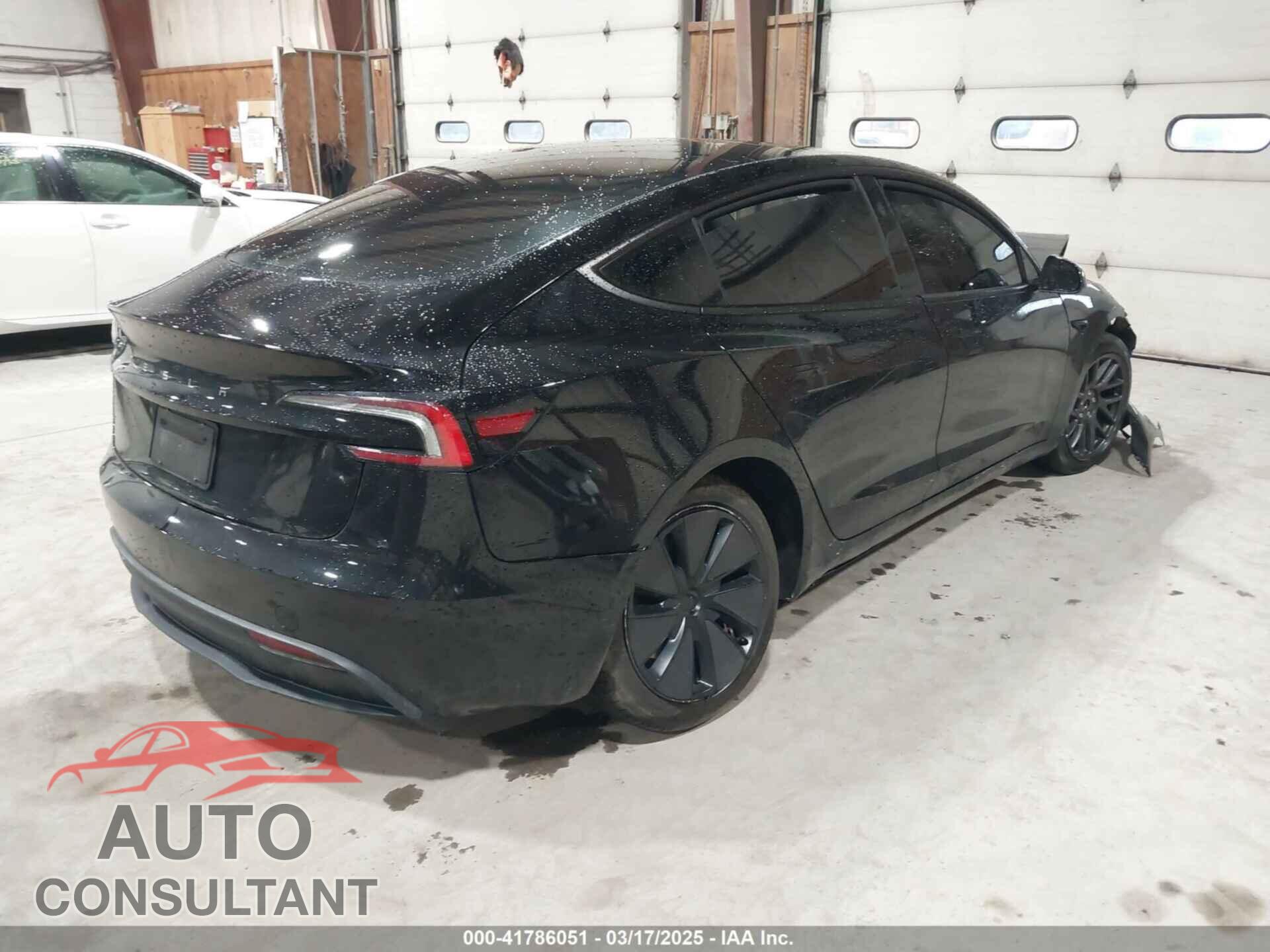 TESLA MODEL 3 2024 - 5YJ3E1EA2RF856579