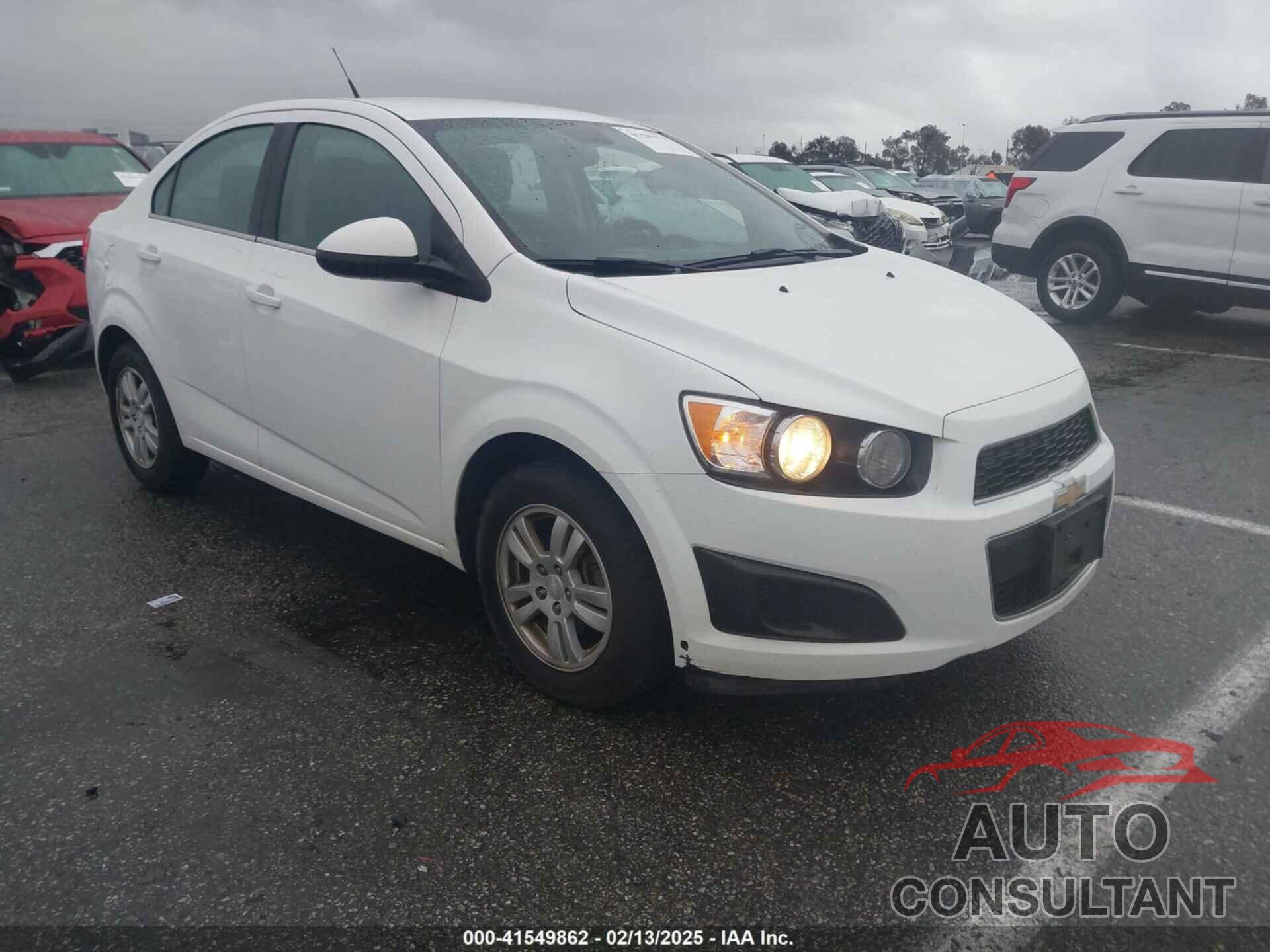 CHEVROLET SONIC 2013 - 1G1JC5SGXD4230428
