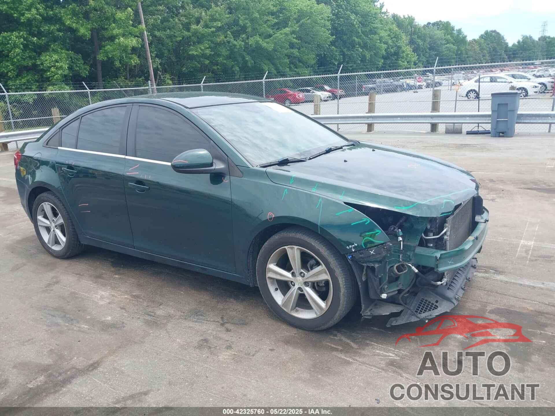 CHEVROLET CRUZE 2015 - 1G1PE5SB6F7275599