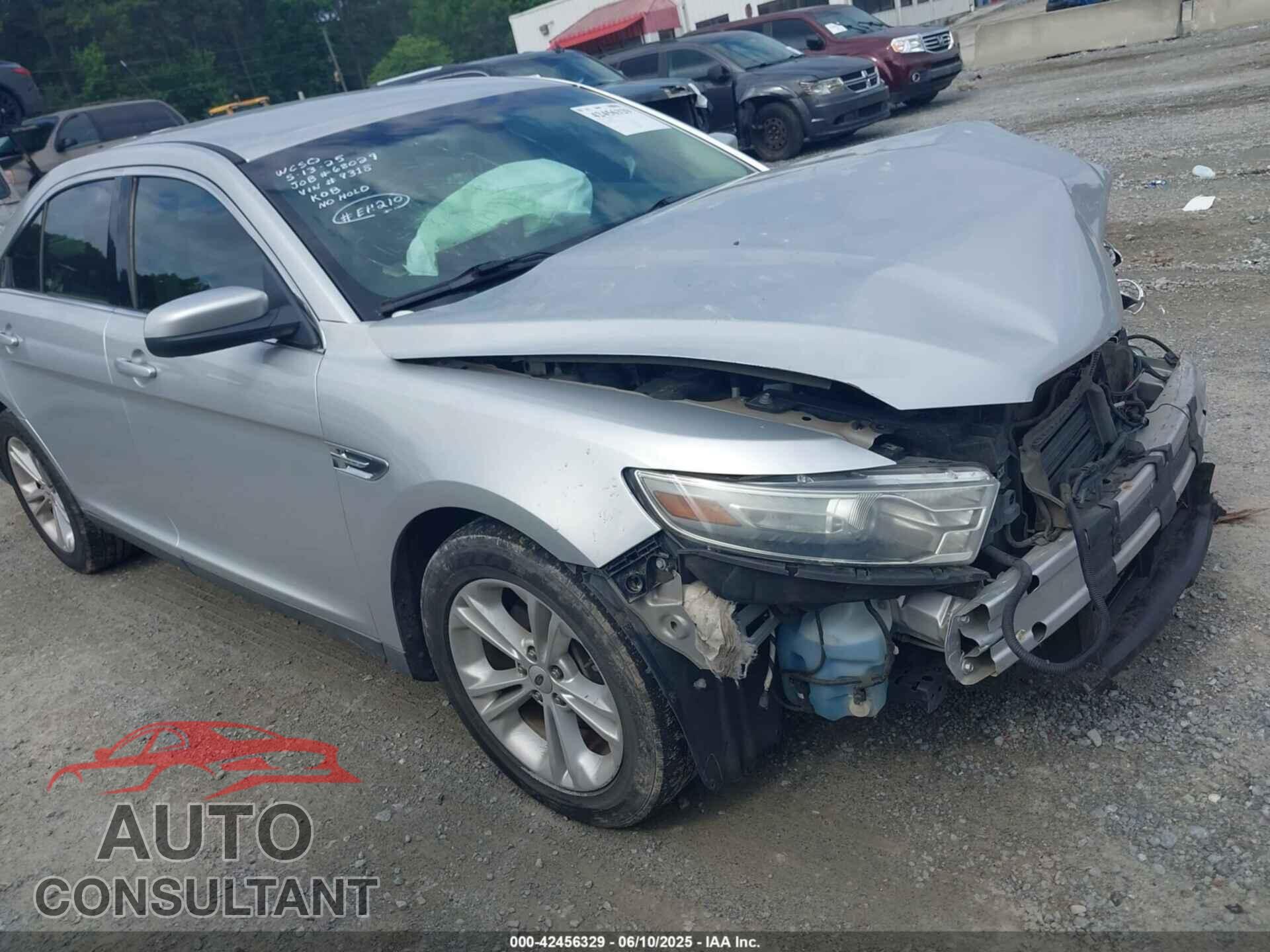 FORD TAURUS 2014 - 1FAHP2E84EG139318
