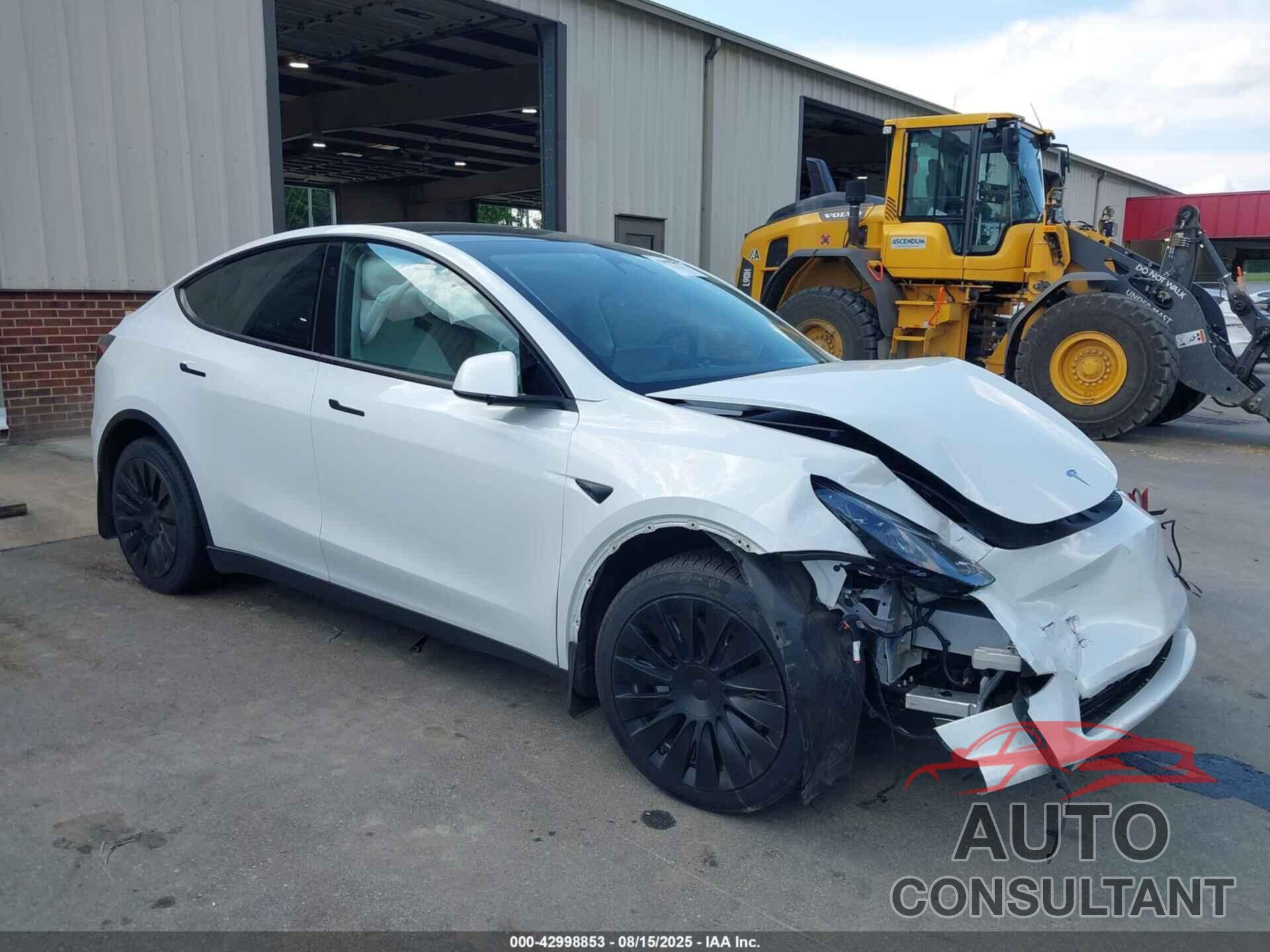 TESLA MODEL Y 2023 - 7SAYGDEE1PF799182