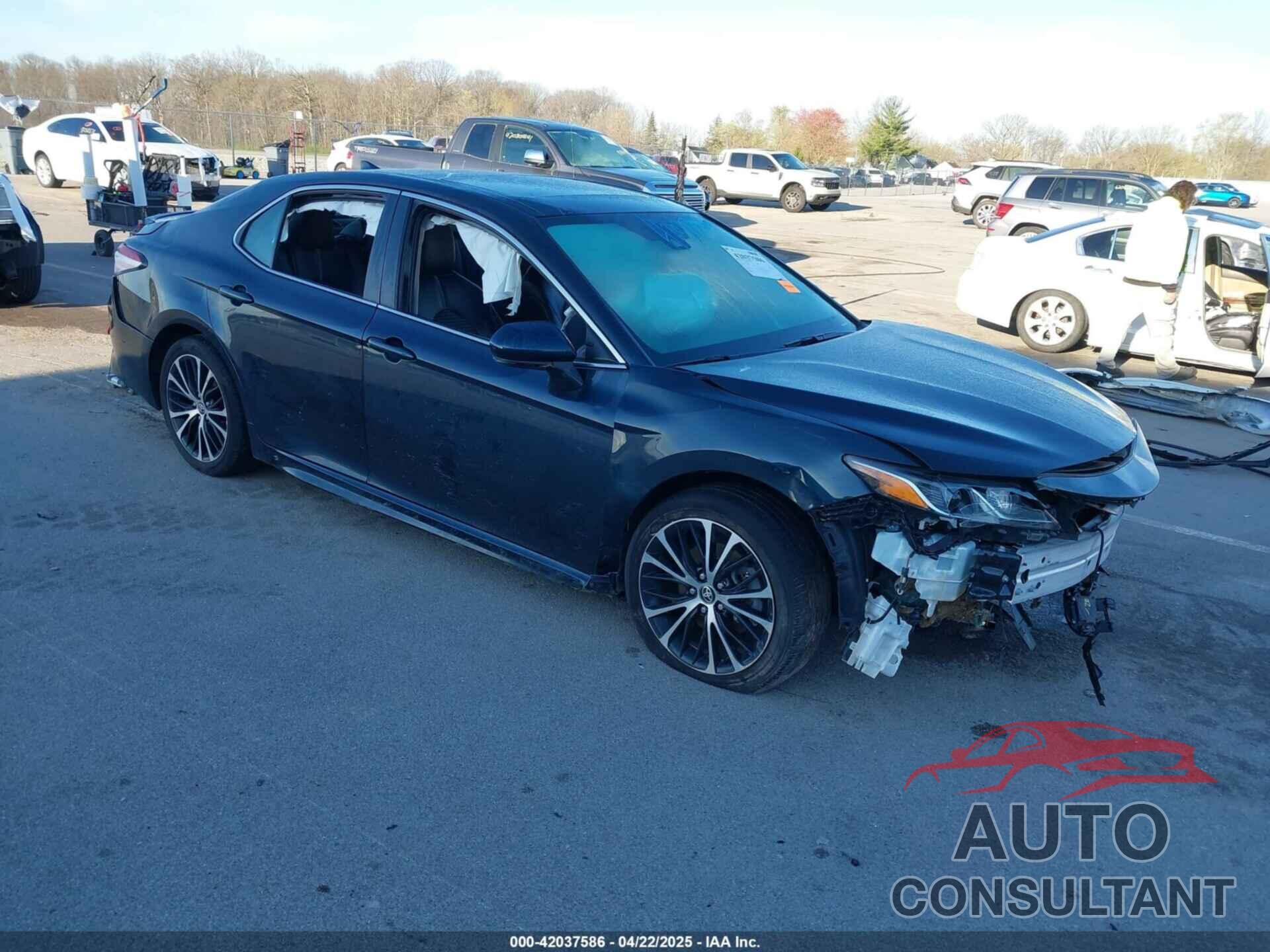 TOYOTA CAMRY 2020 - 4T1J11AK2LU386419