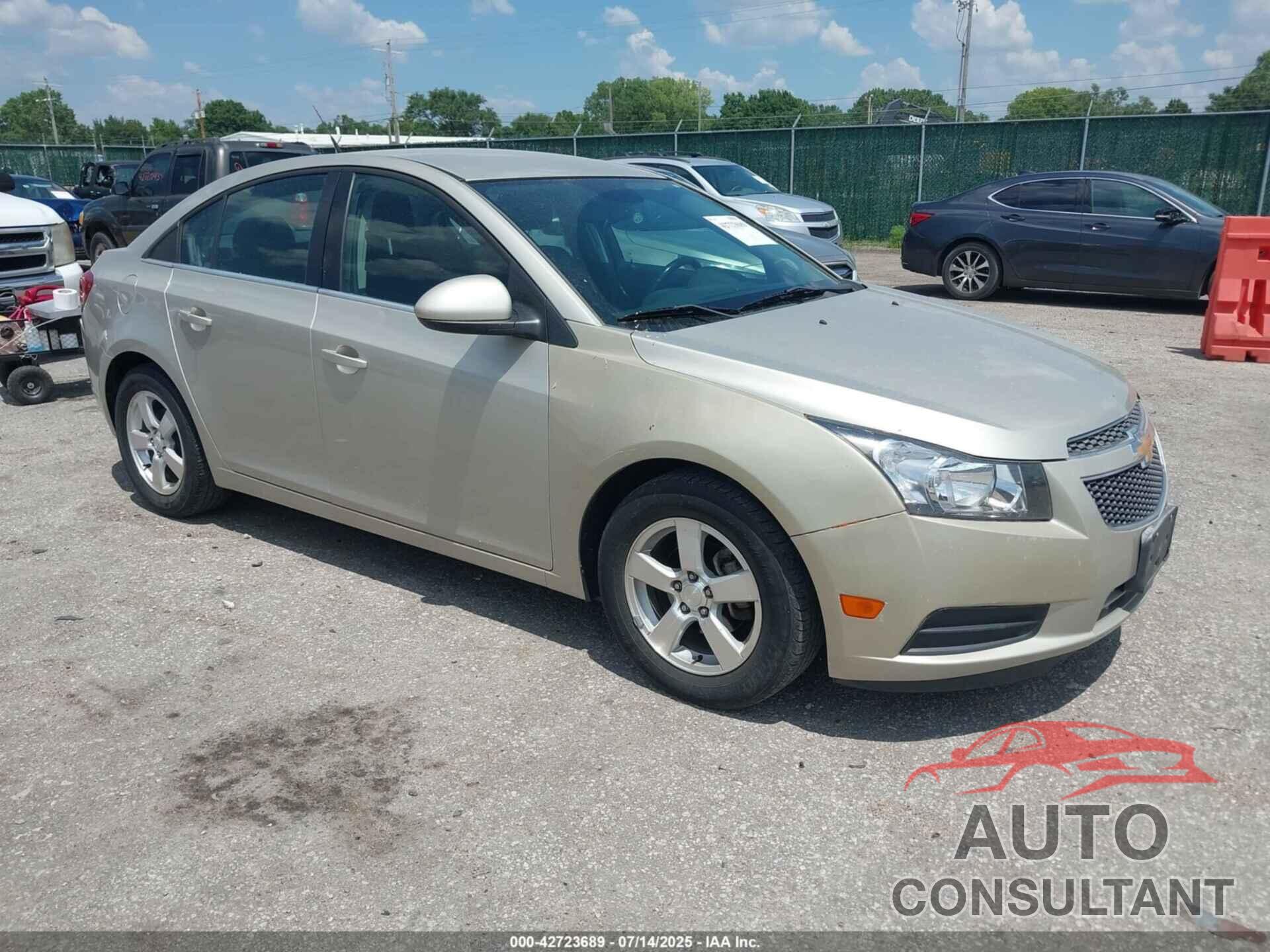 CHEVROLET CRUZE 2014 - 1G1PC5SB3E7267089