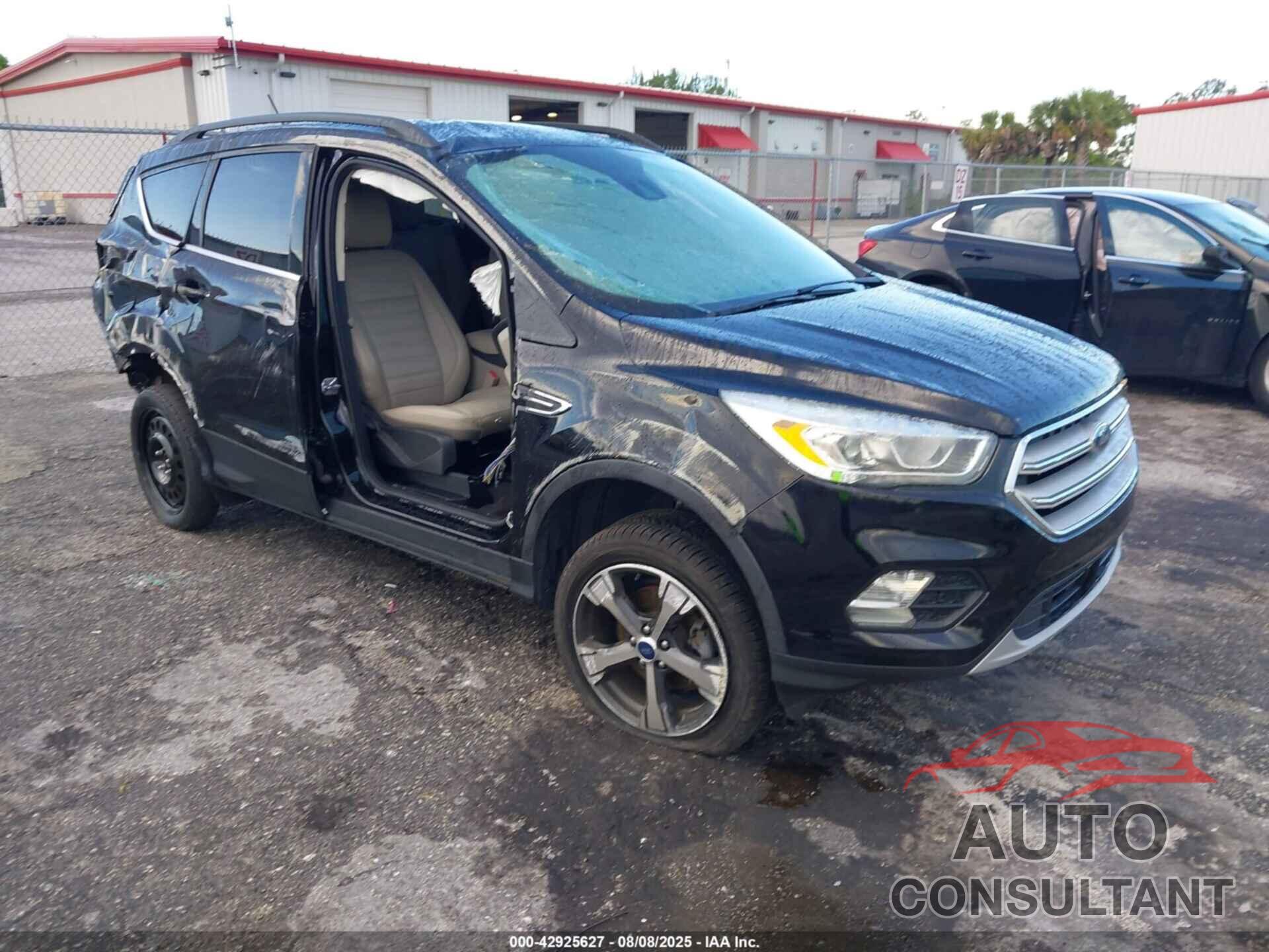 FORD ESCAPE 2018 - 1FMCU0HD7JUA47752